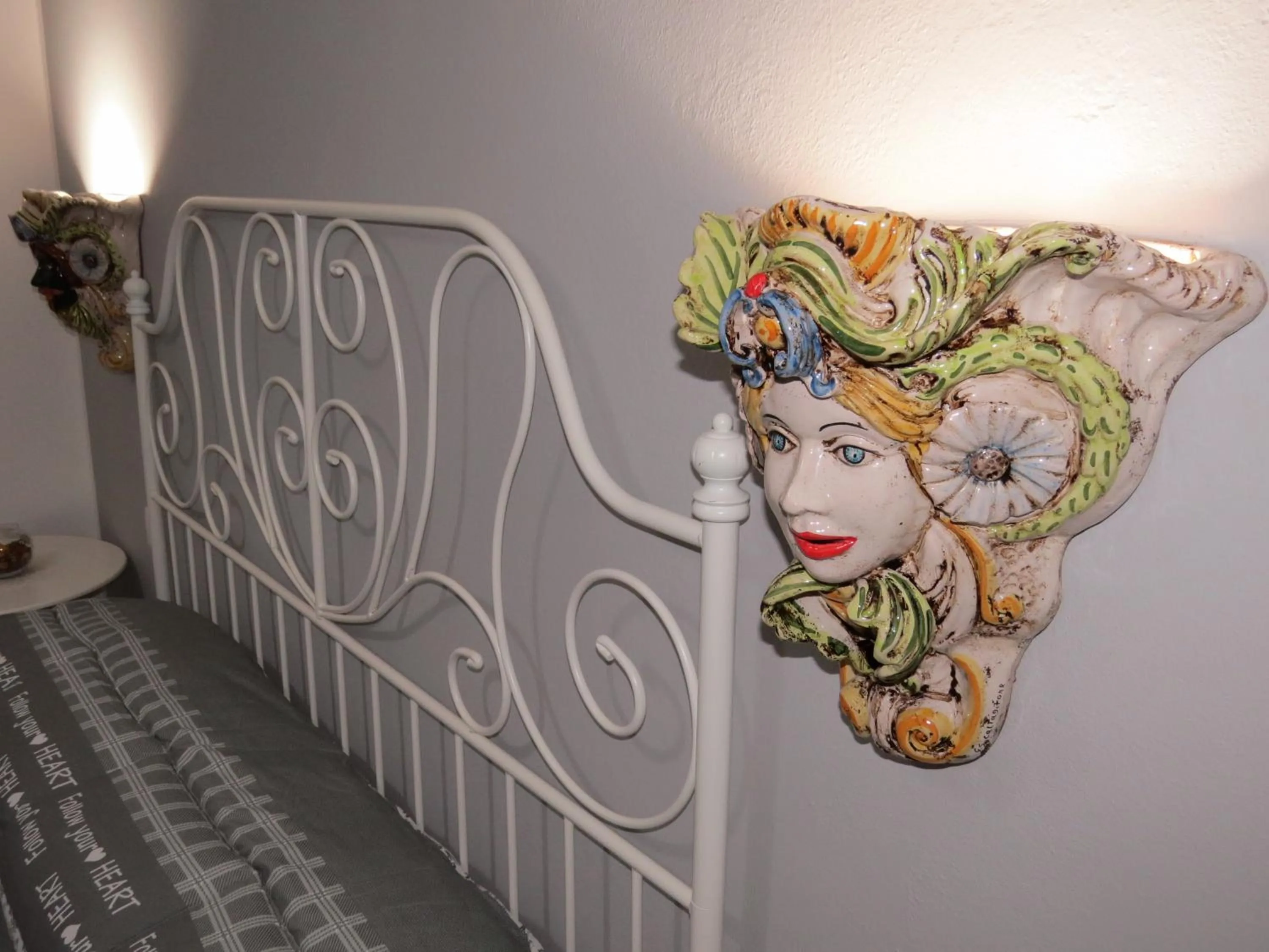 Decorative detail in B&B Maison Blanche