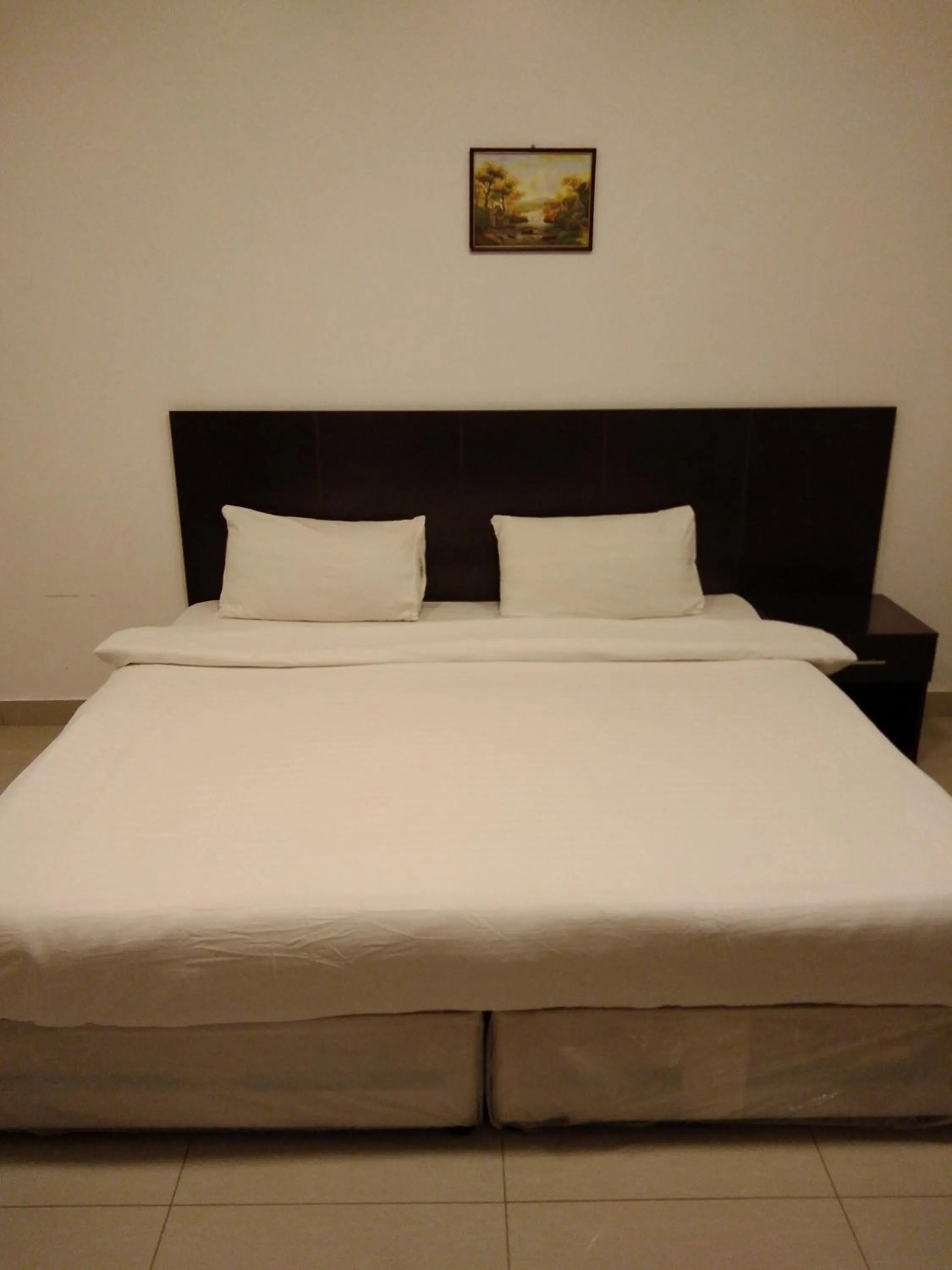 Bed in Avene For Furnished Residential Units