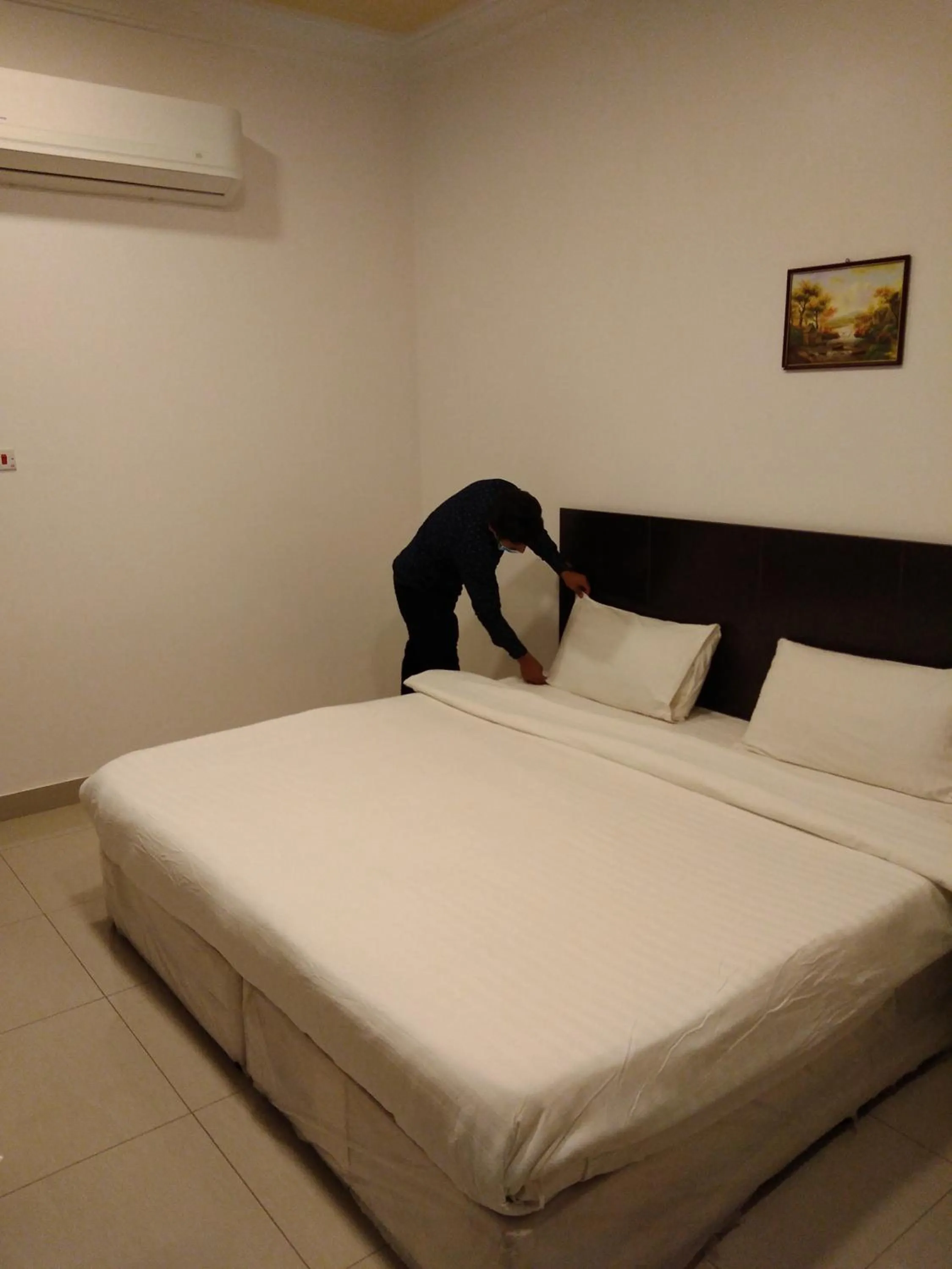 Bed in Avene For Furnished Residential Units