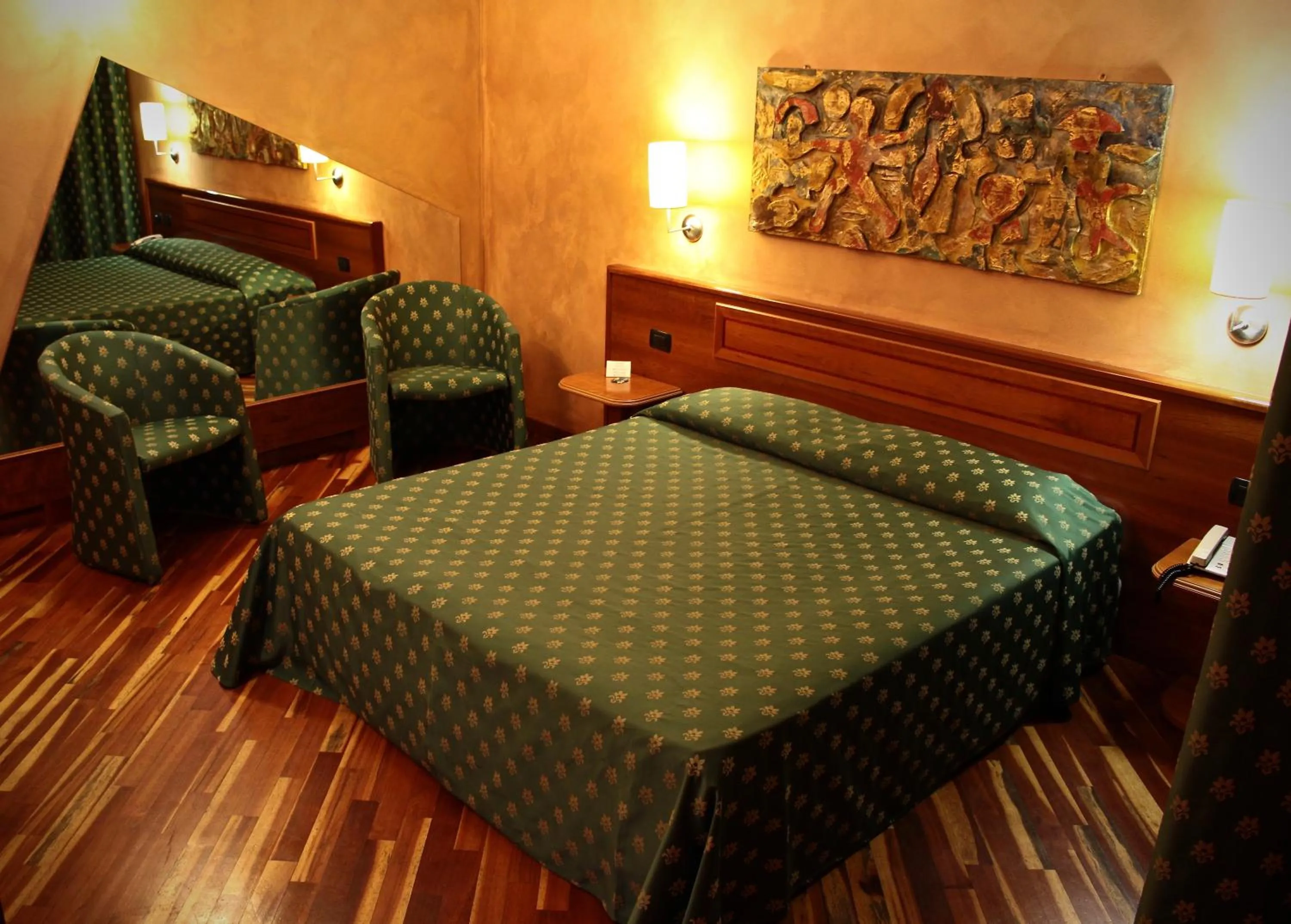 Photo of the whole room, Bed in Hotel Air Bag