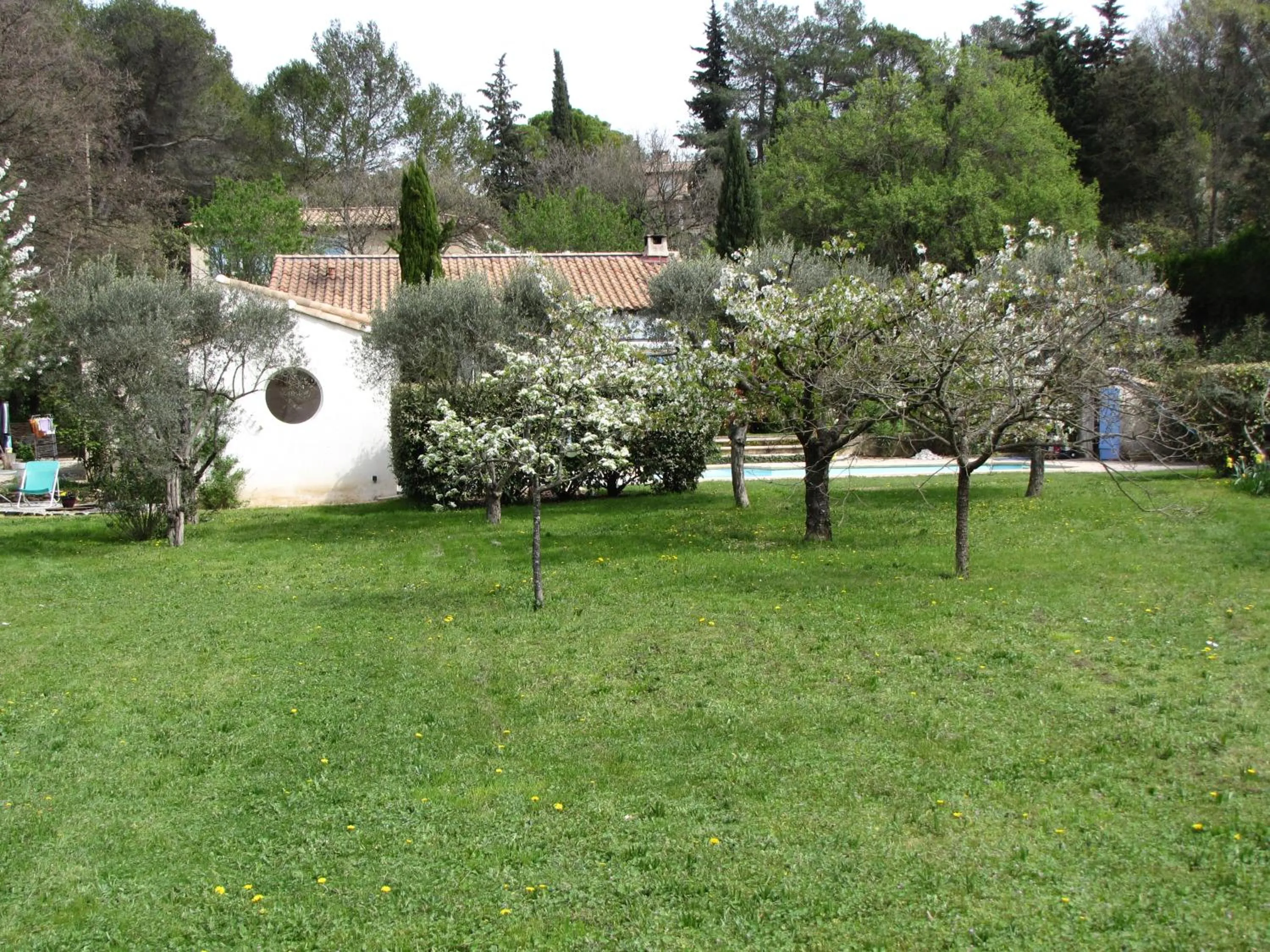 Garden view in Casa Rurale Lou Pichoun Nis