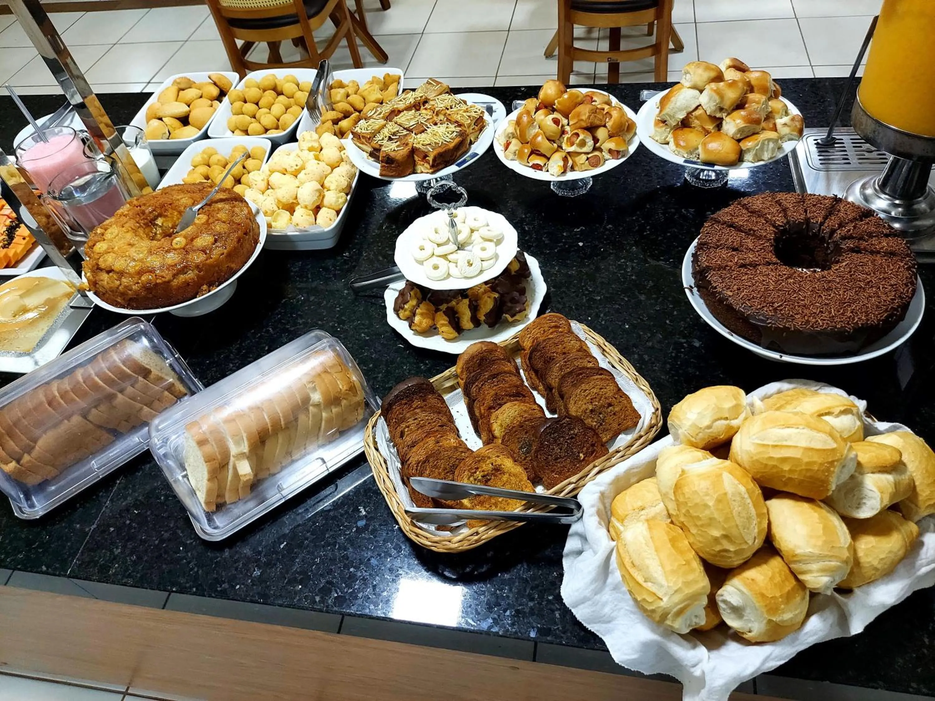 Breakfast in Hotel Dom Thomaz