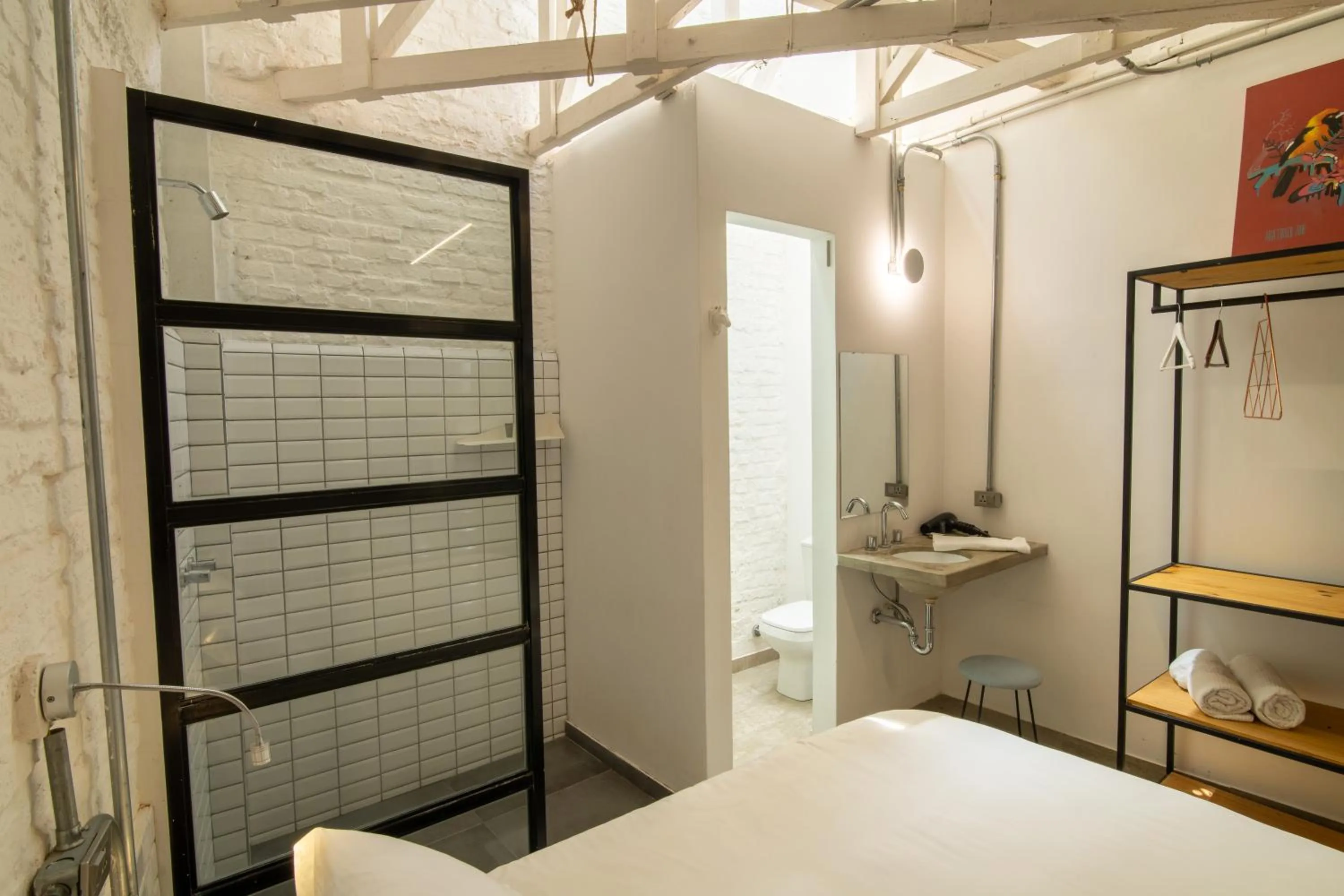 Bathroom, Bed in Cosmopolitano Hotel Boutique