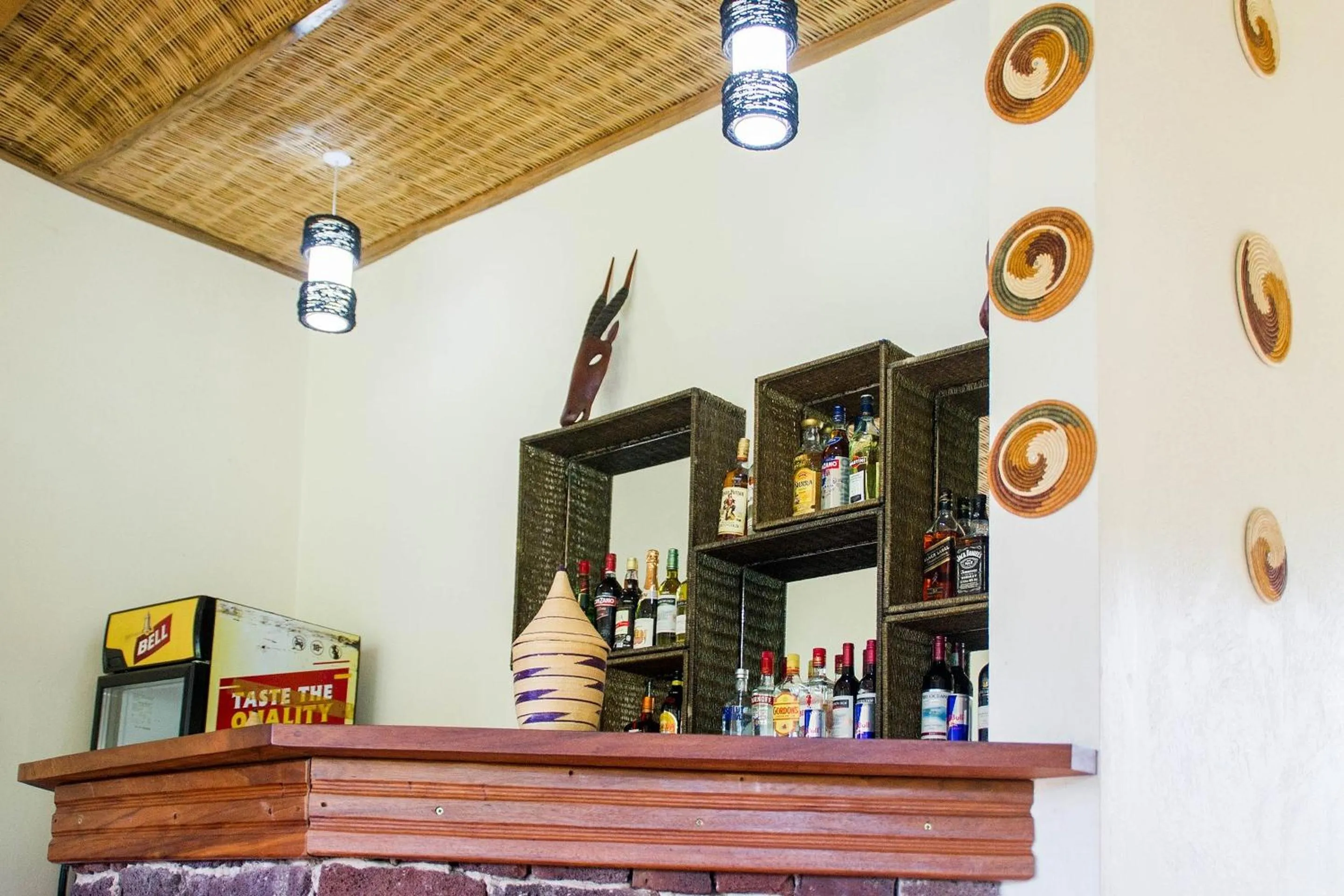 Lounge or bar in Ichumbi Gorilla Lodge