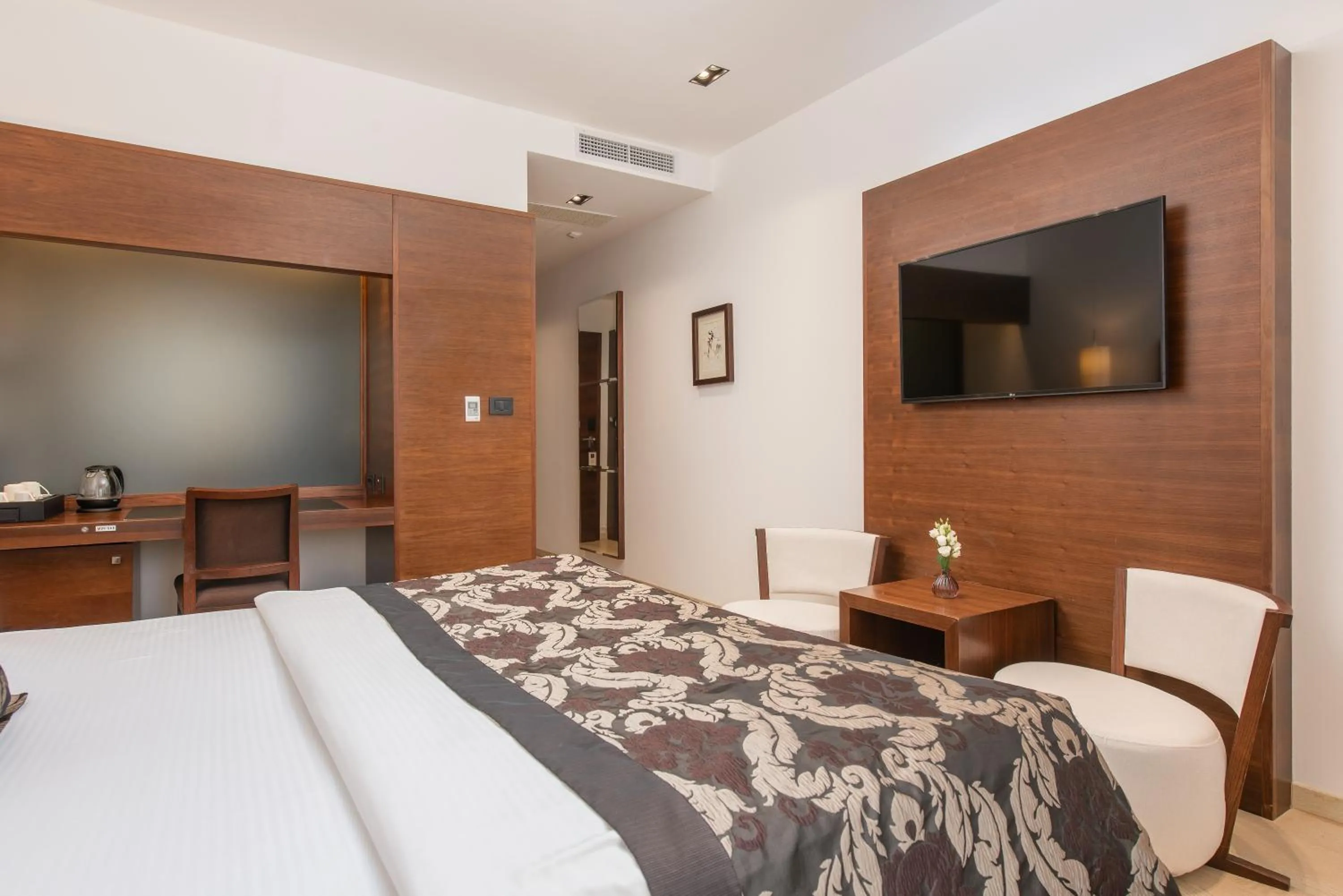 Bed in Marmont Heritage Hotel