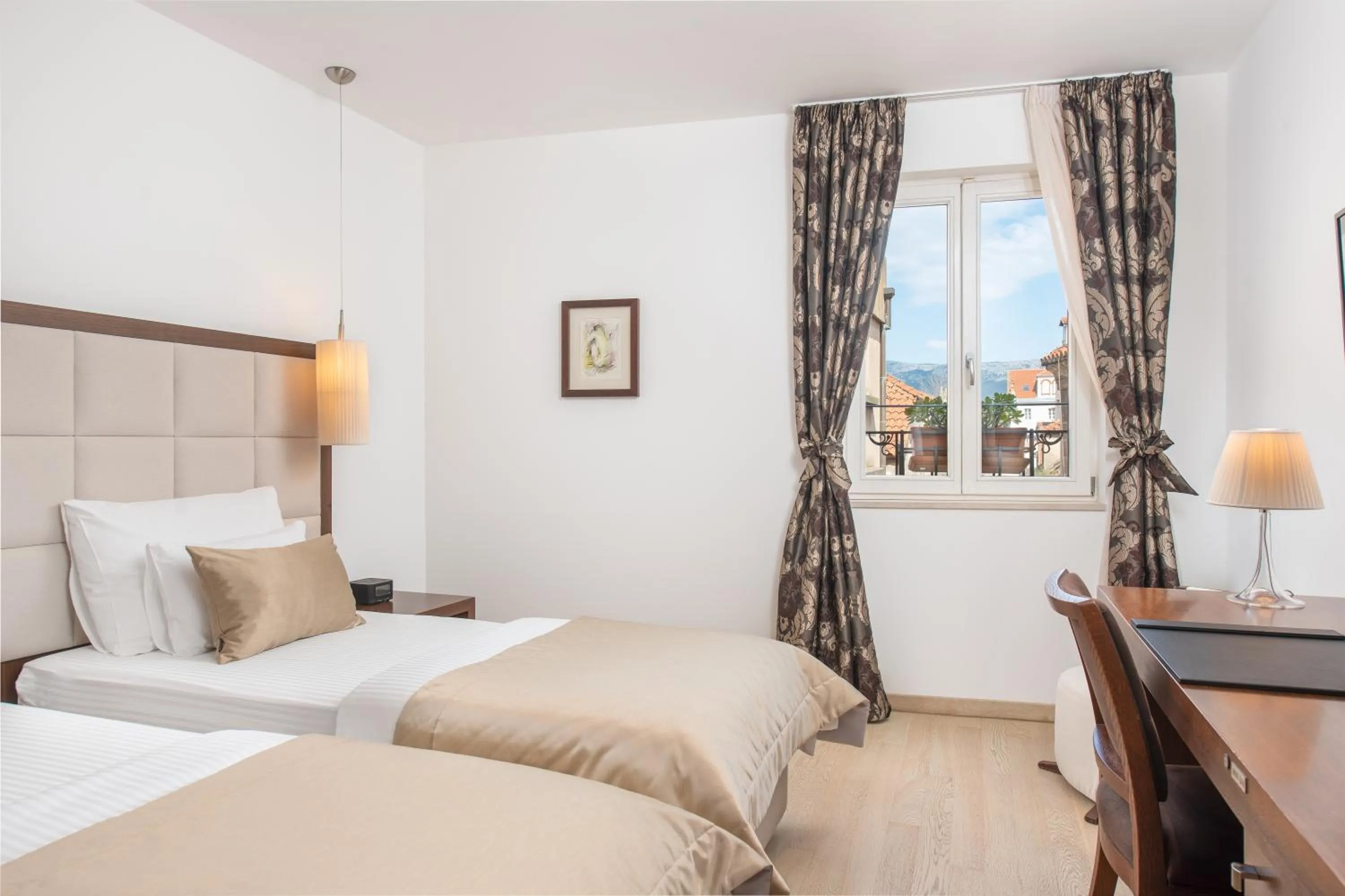 Bed in Marmont Heritage Hotel