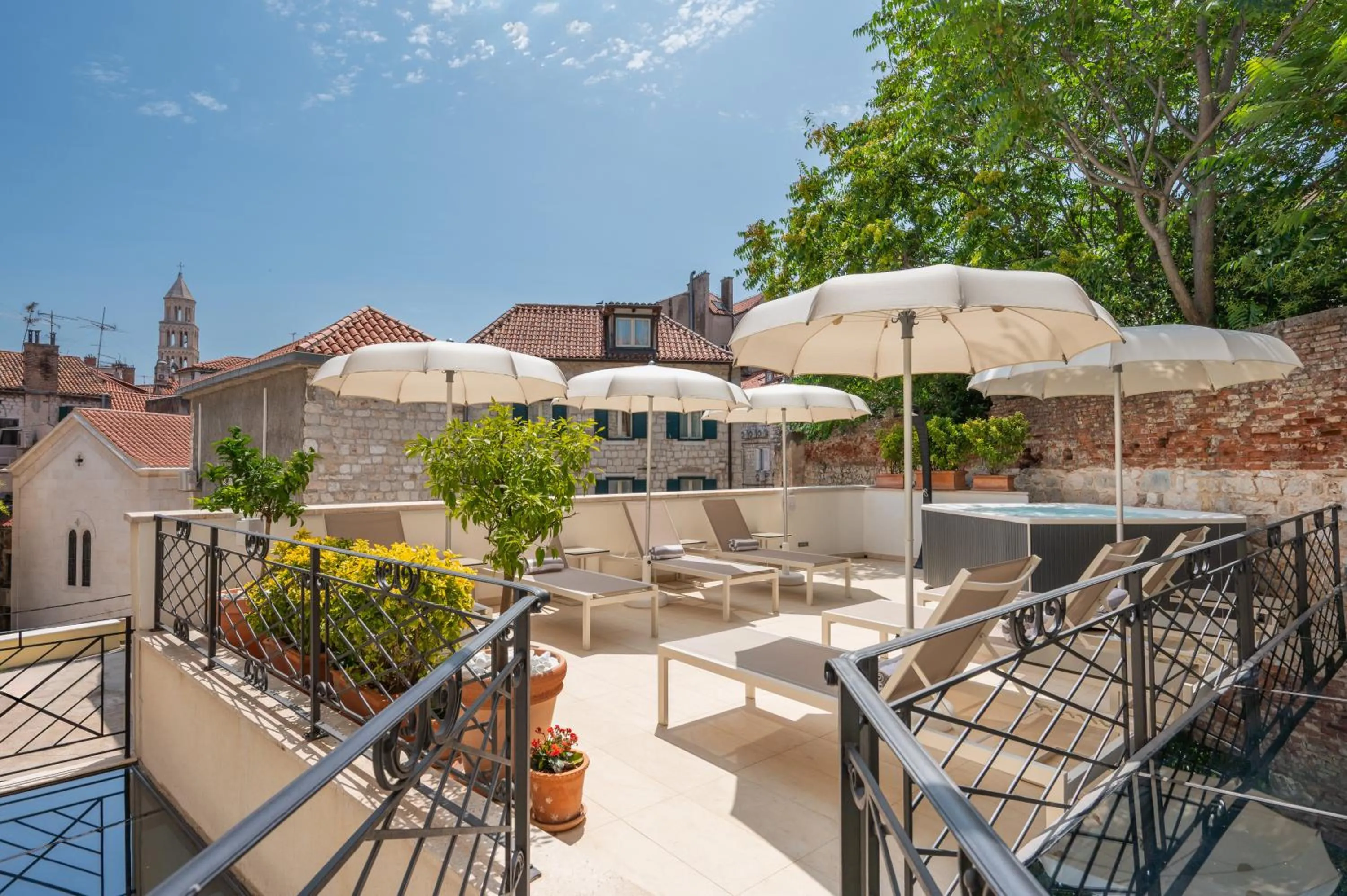 Spa and wellness centre/facilities in Marmont Heritage Hotel