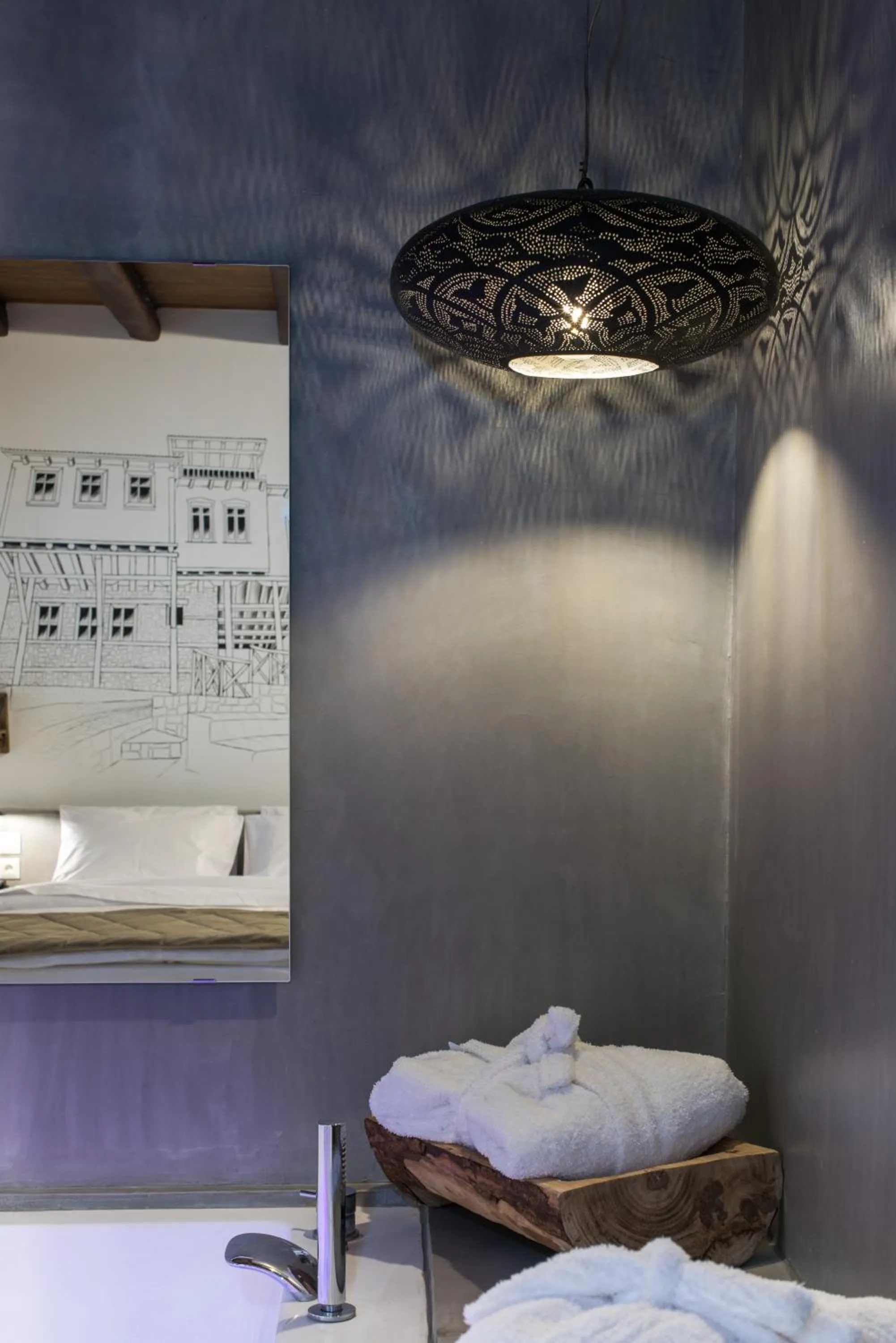 Decorative detail in Olganos VL Luxury Rooms & Suites