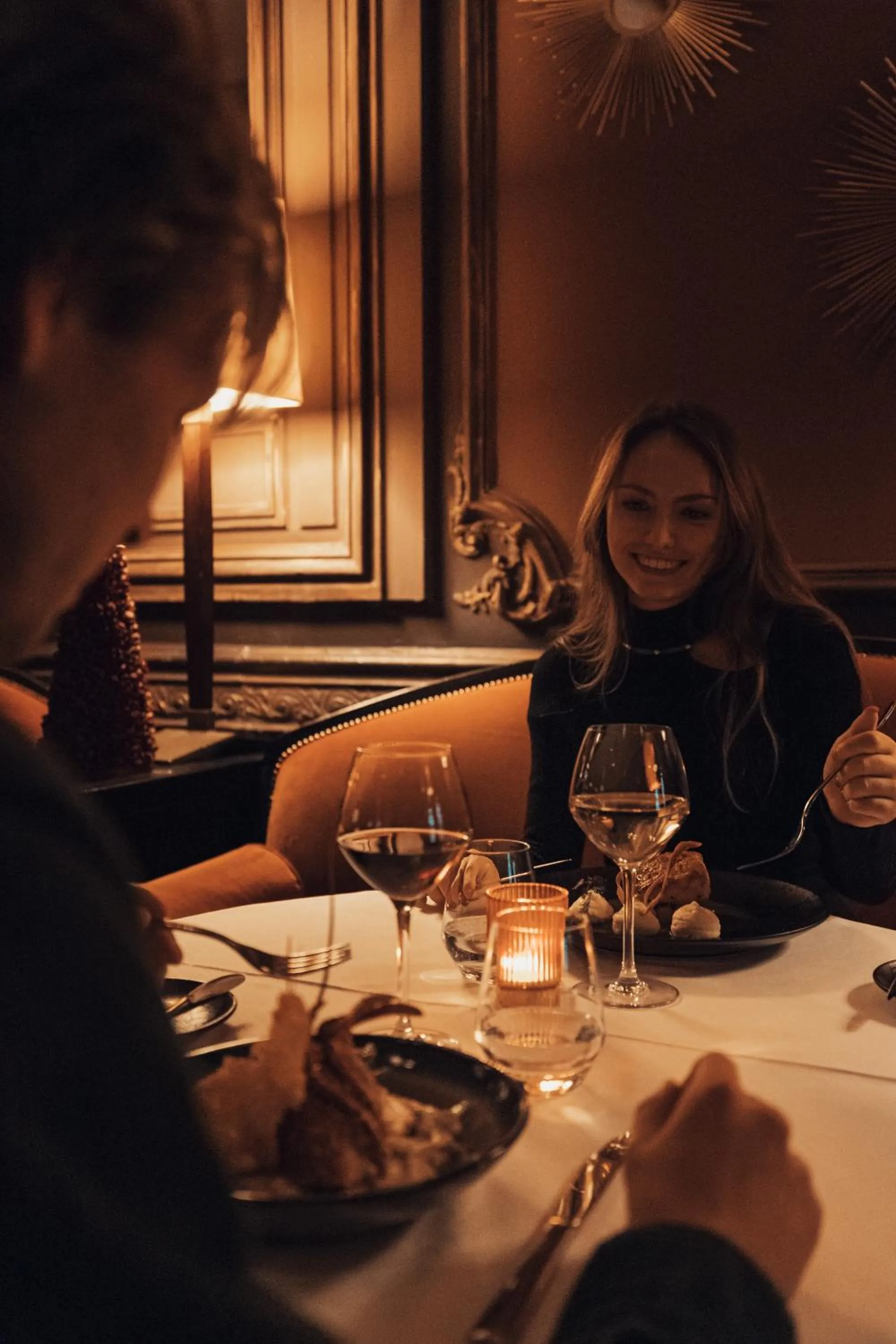 Restaurant/places to eat in Hotel Manos Premier