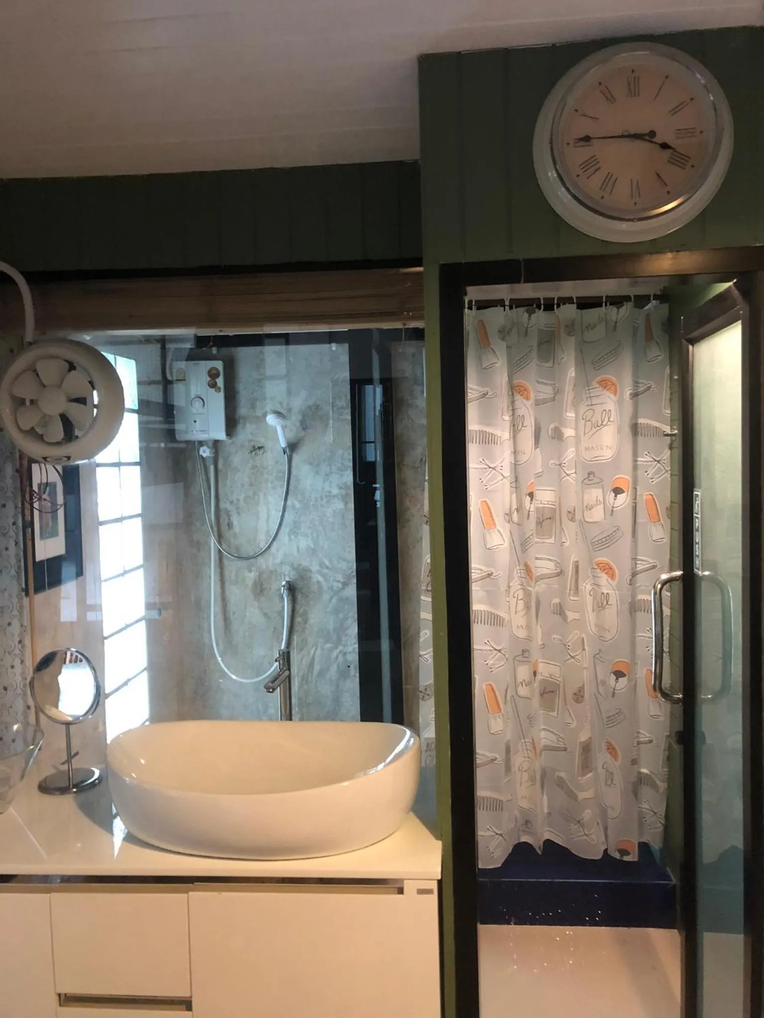 Bathroom in Jung Ja Hut