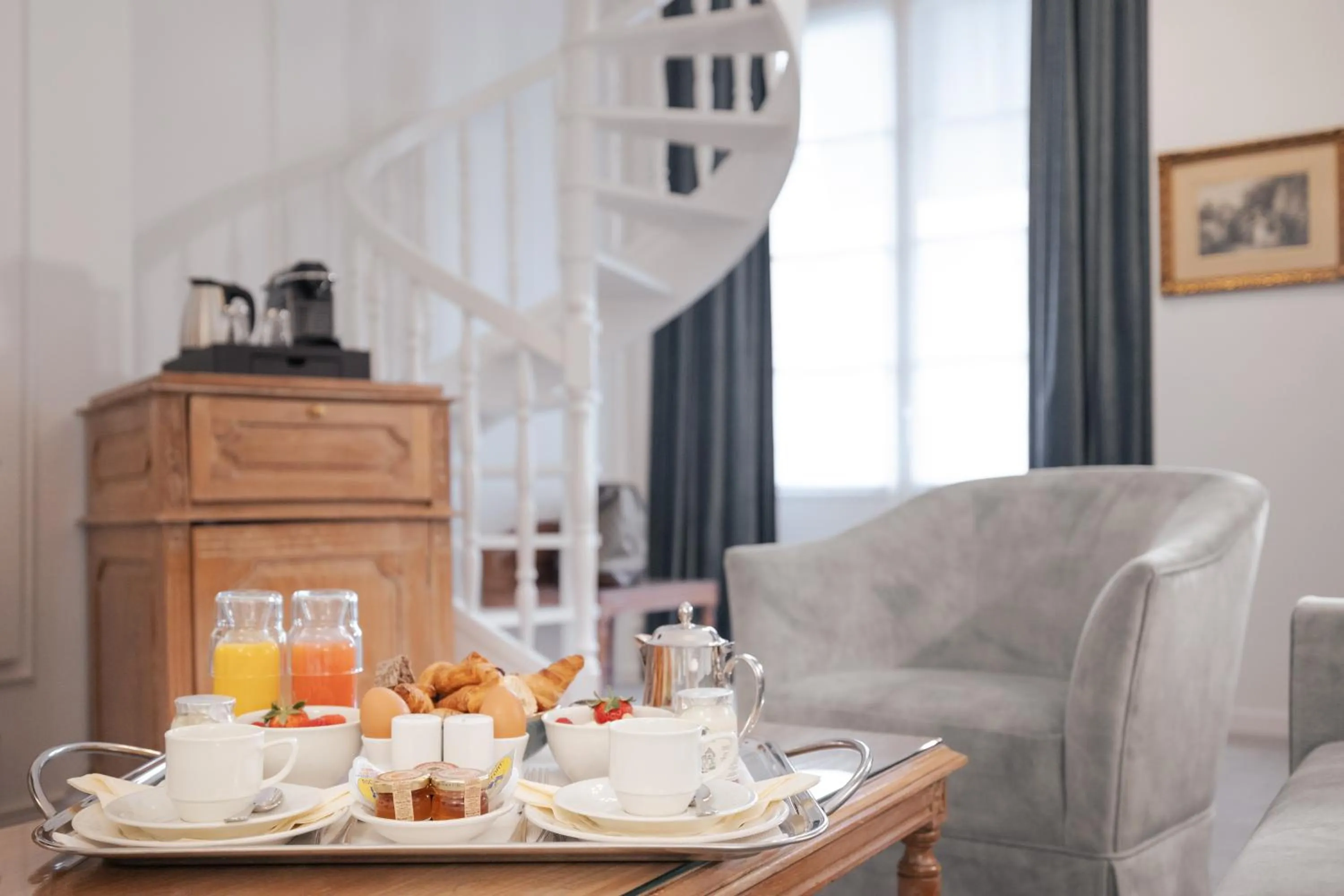 Coffee/tea facilities in Hotel Manos Stephanie