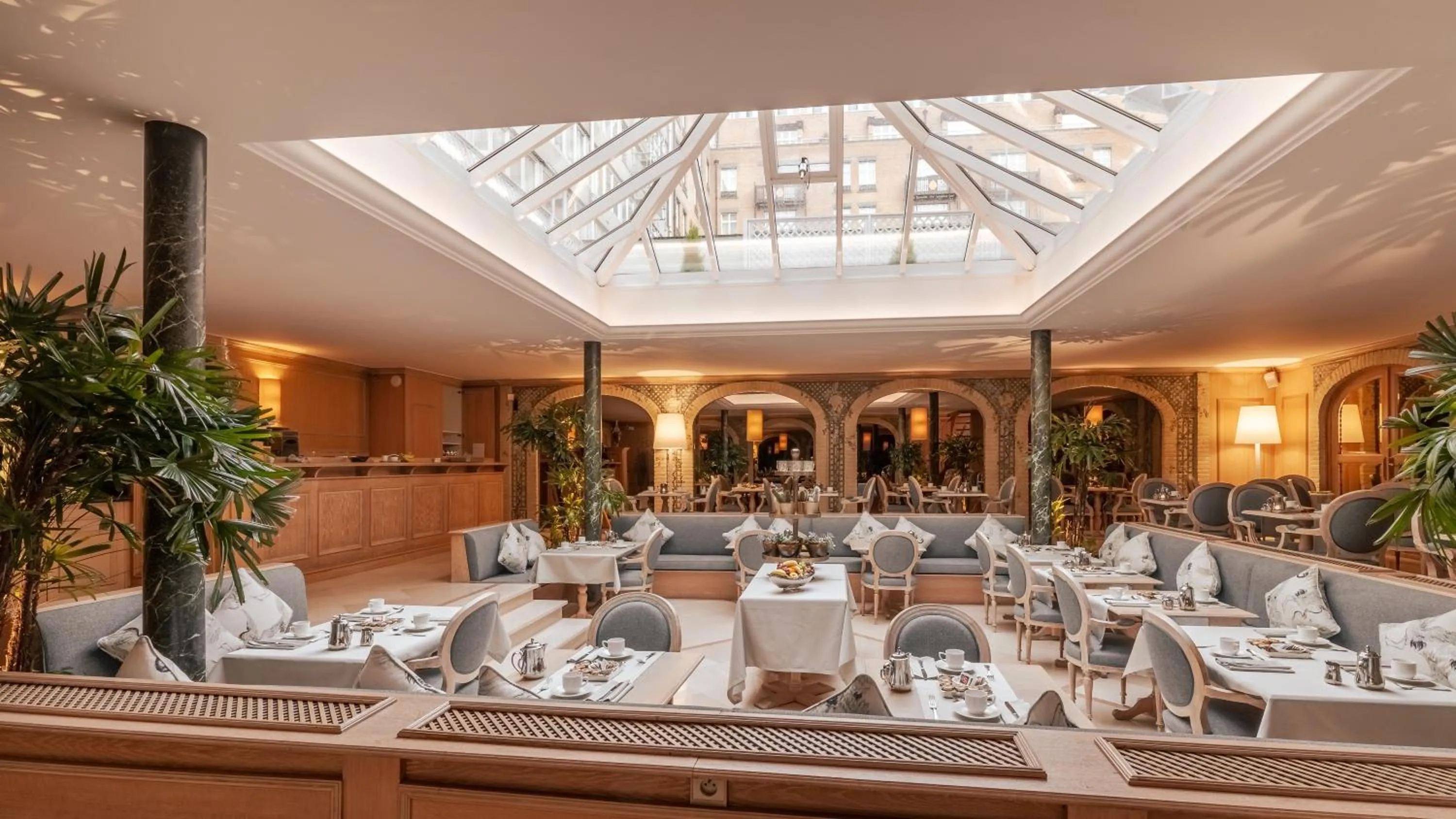 Banquet/Function facilities in Hotel Manos Stephanie