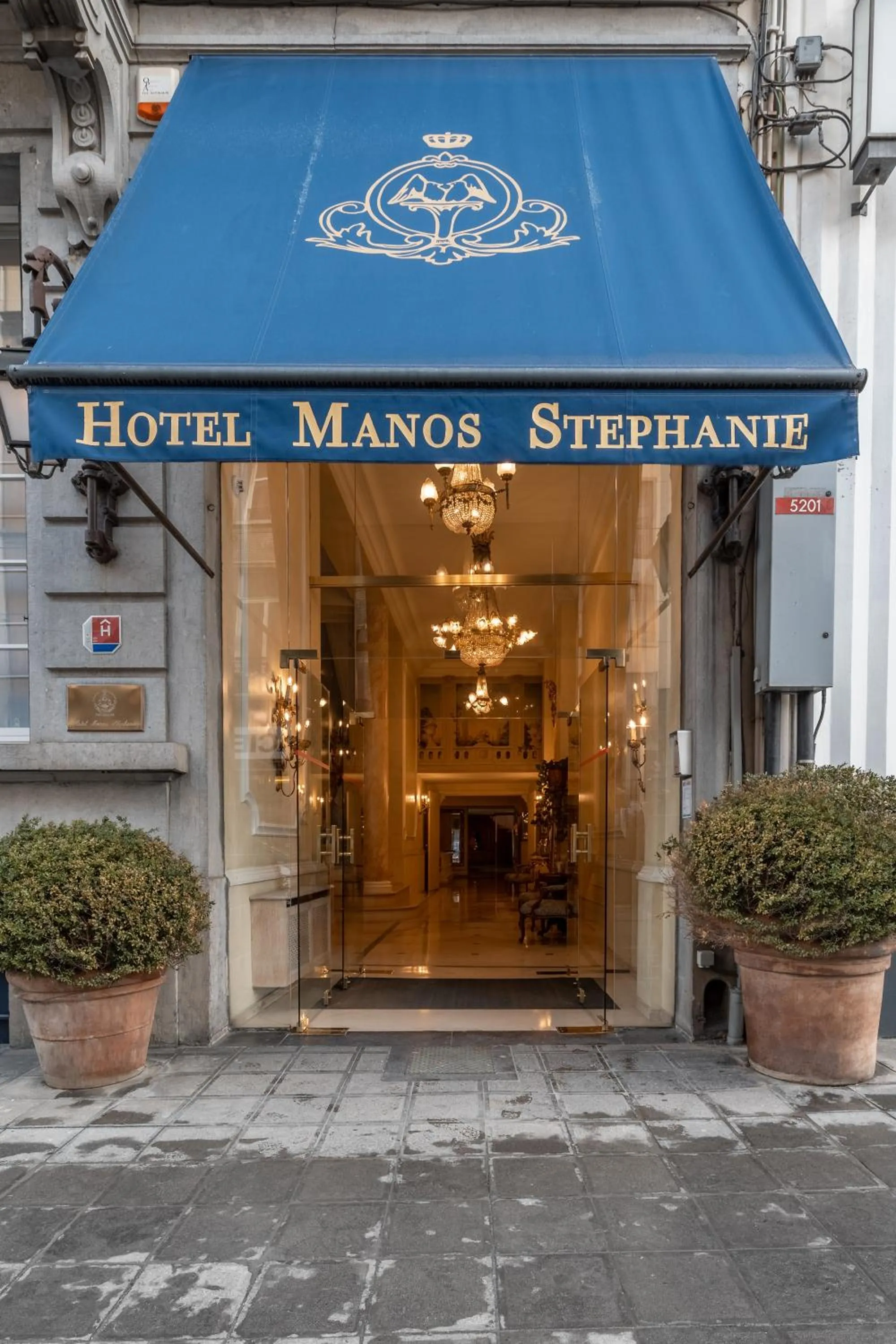Facade/entrance in Hotel Manos Stephanie