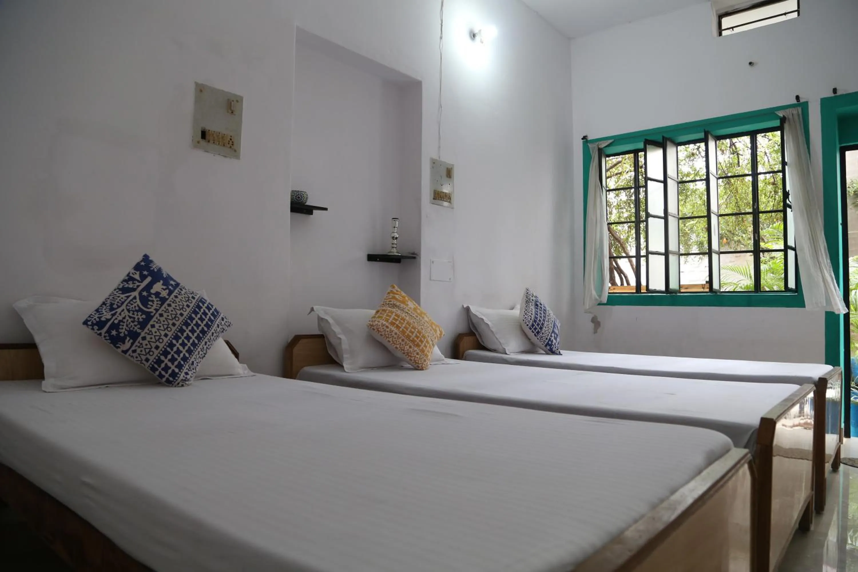 Bed in HosteLaVie - Varanasi