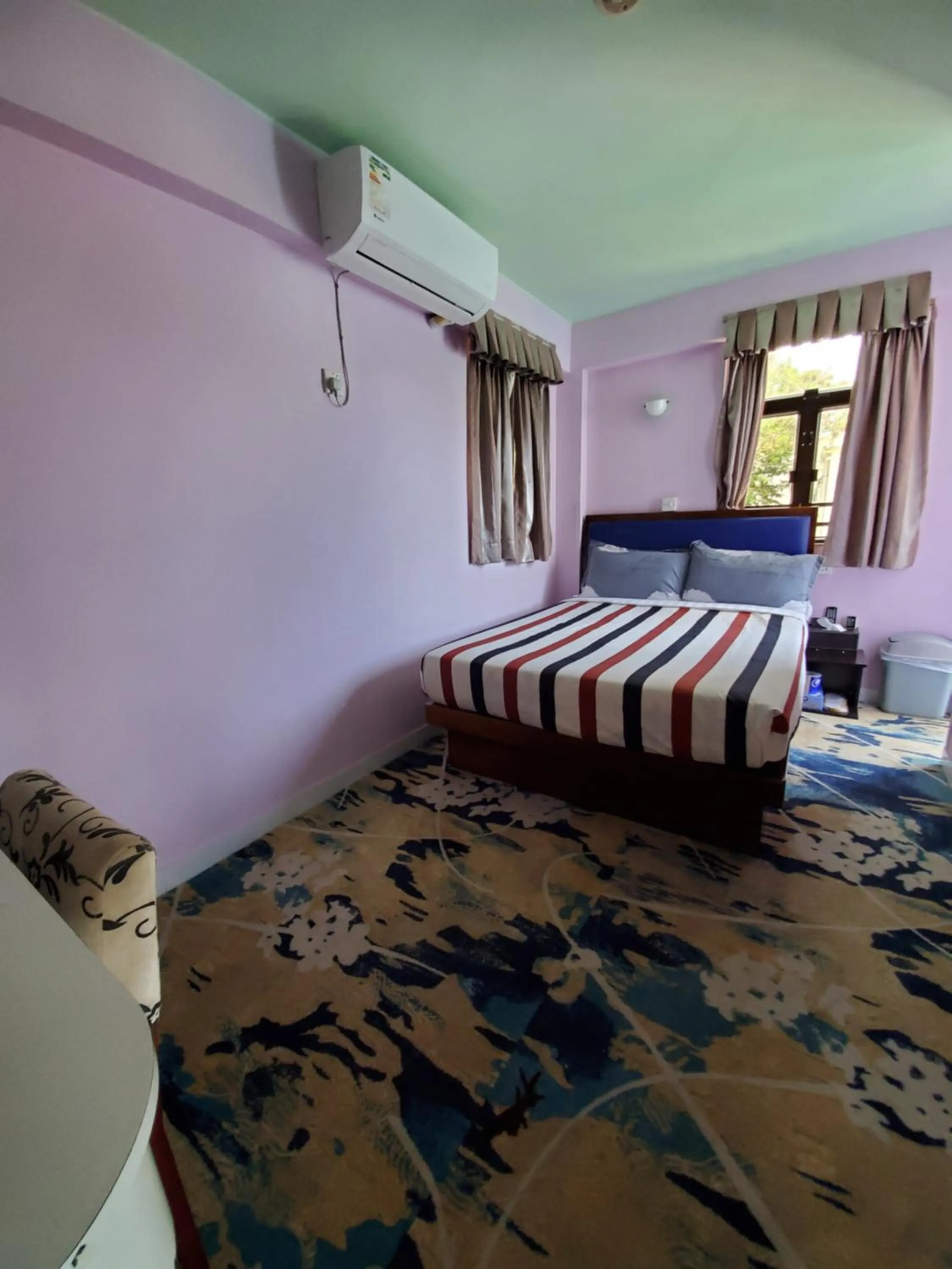 Photo of the whole room, Bed in Man Lai Wah Resort