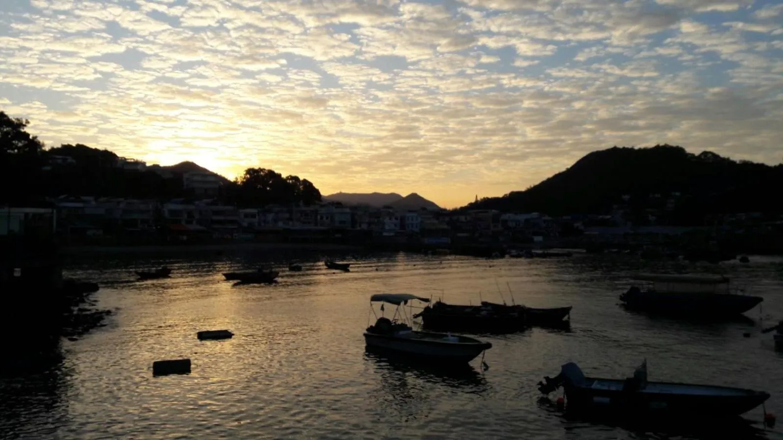 Sunrise in Man Lai Wah Resort