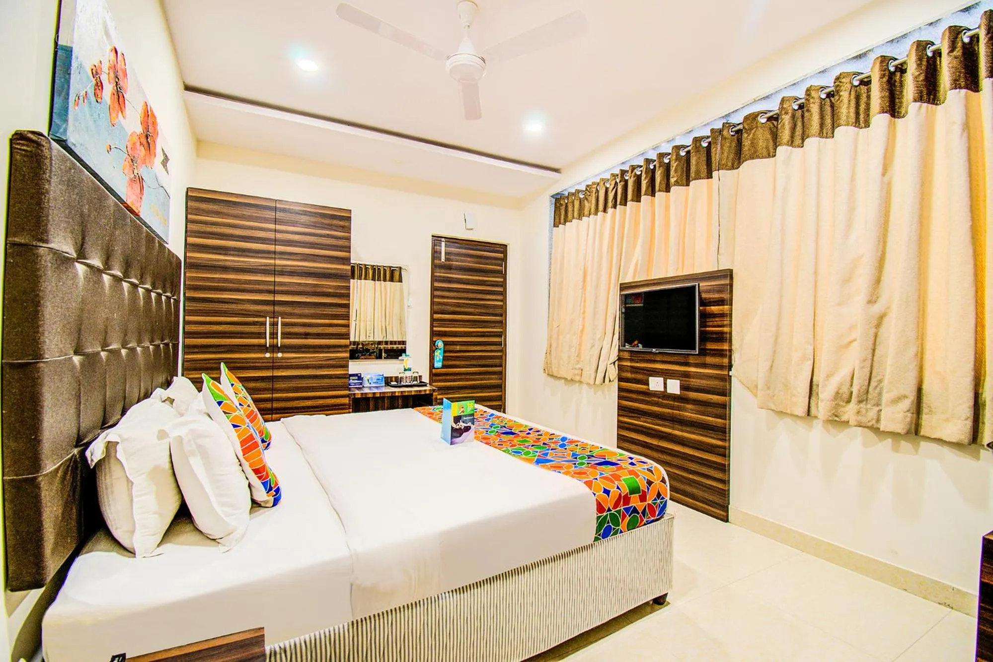 Bed in Fabhotel Pearl City - Nr Jubilee Enclave, Hitech City