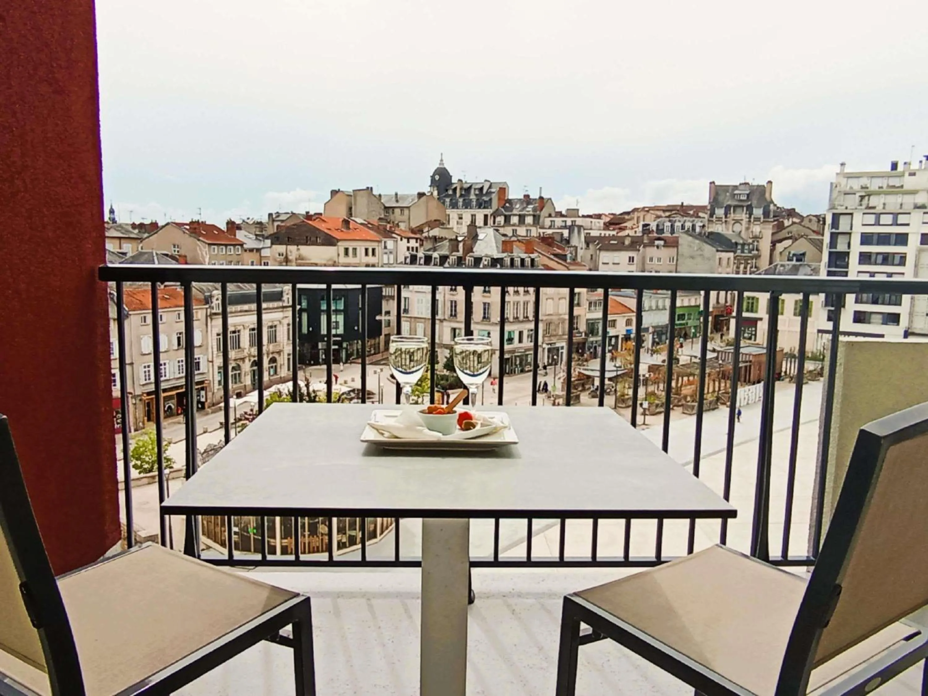 Bedroom in Mercure Limoges Centre