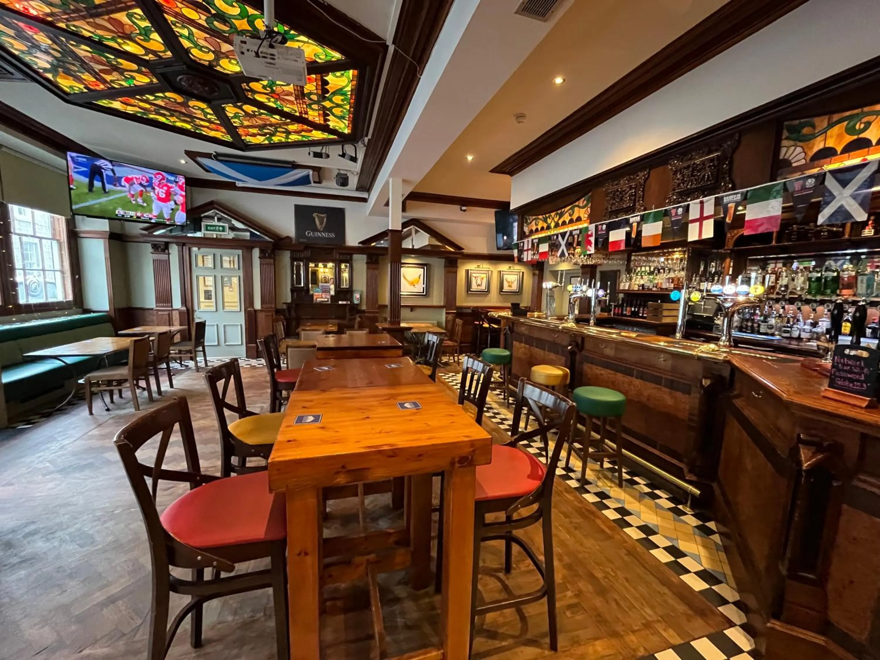 Restaurant/places to eat in The Globe Inn