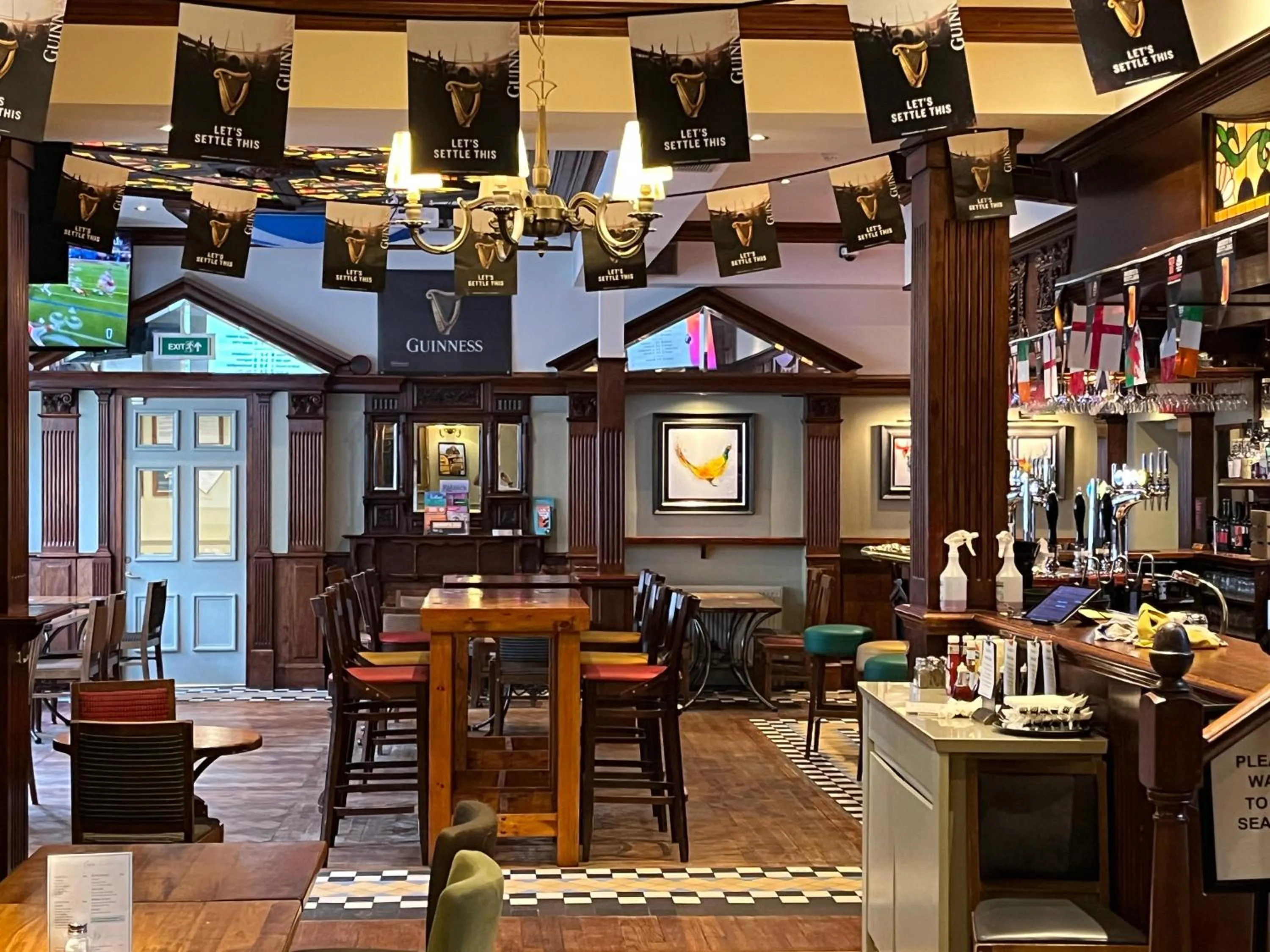 Restaurant/places to eat in The Globe Inn