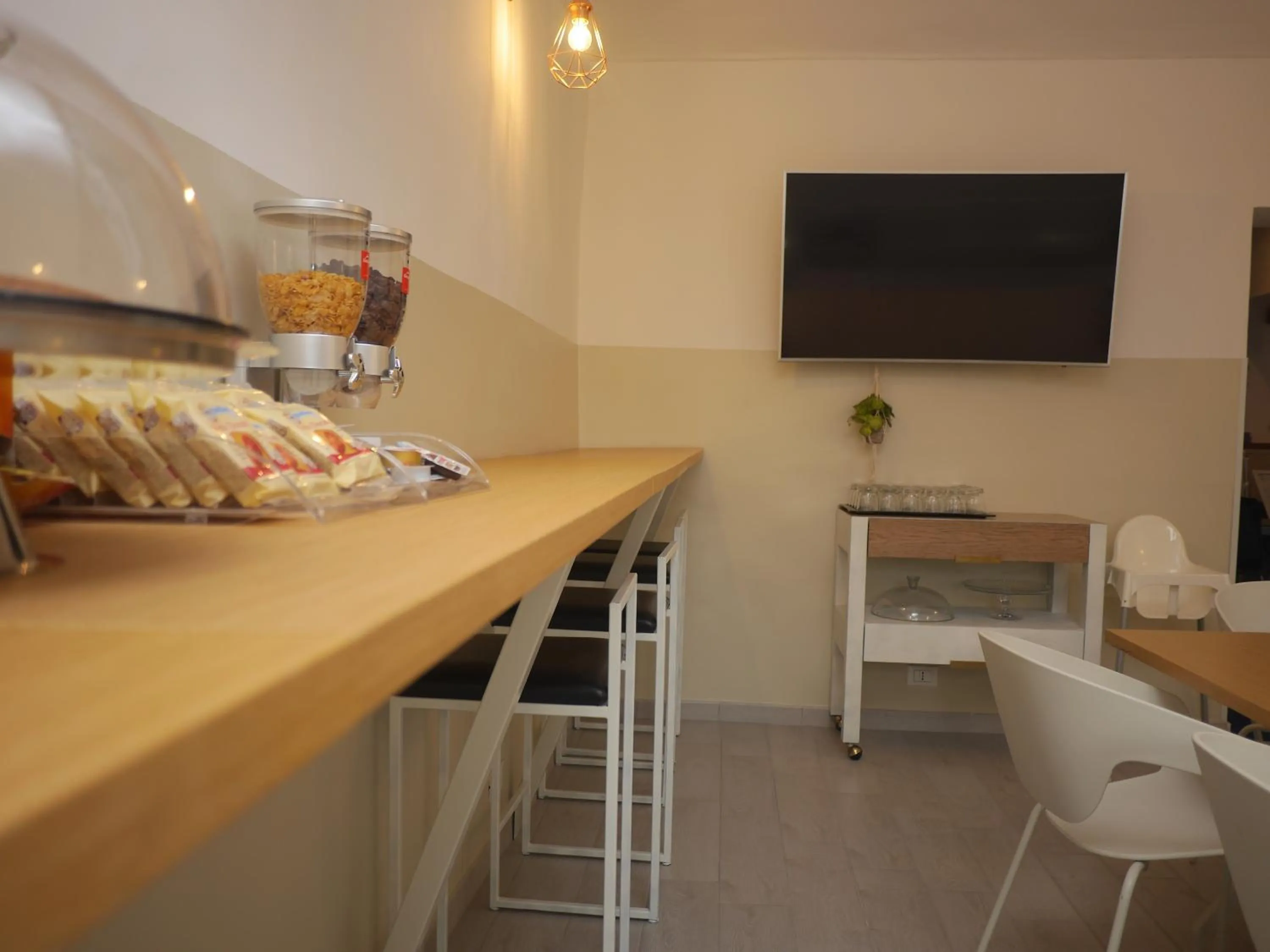 Breakfast in La Boheme SMART Hotel