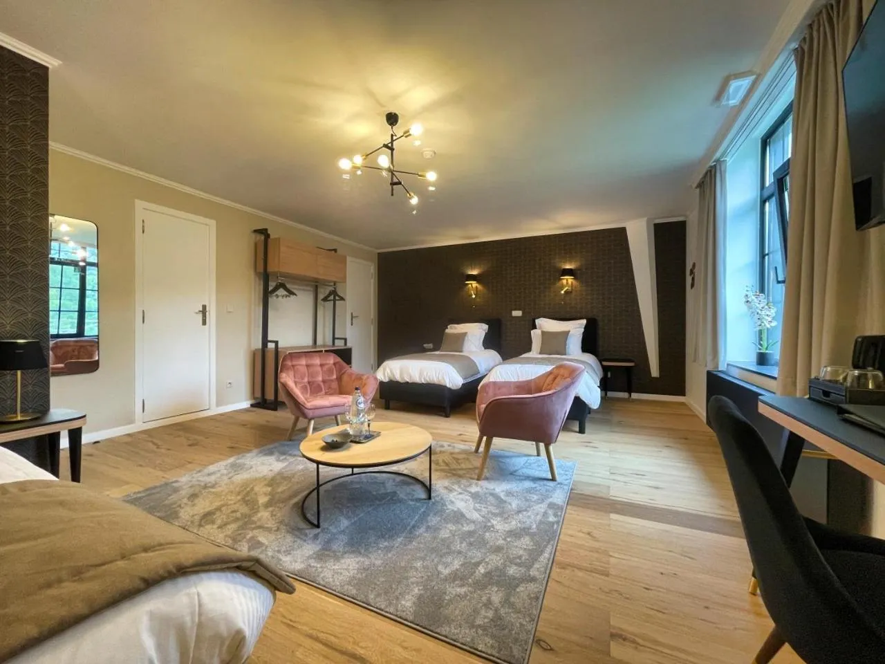 Photo of the whole room, Bed in Villa Gracia