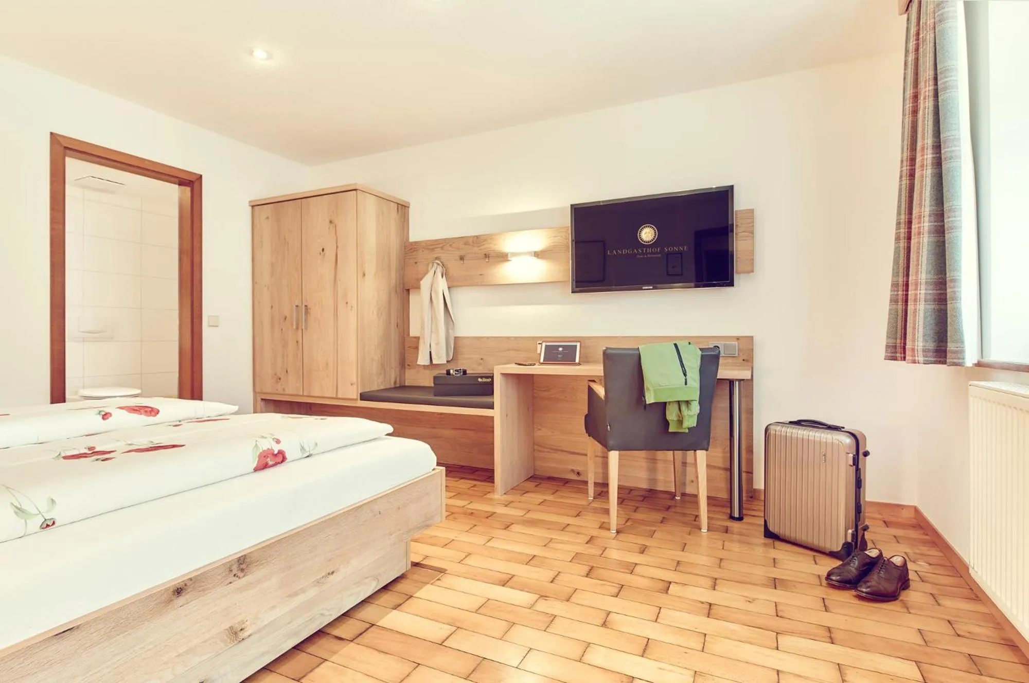 Photo of the whole room, Bed in Landgasthof zur Sonne