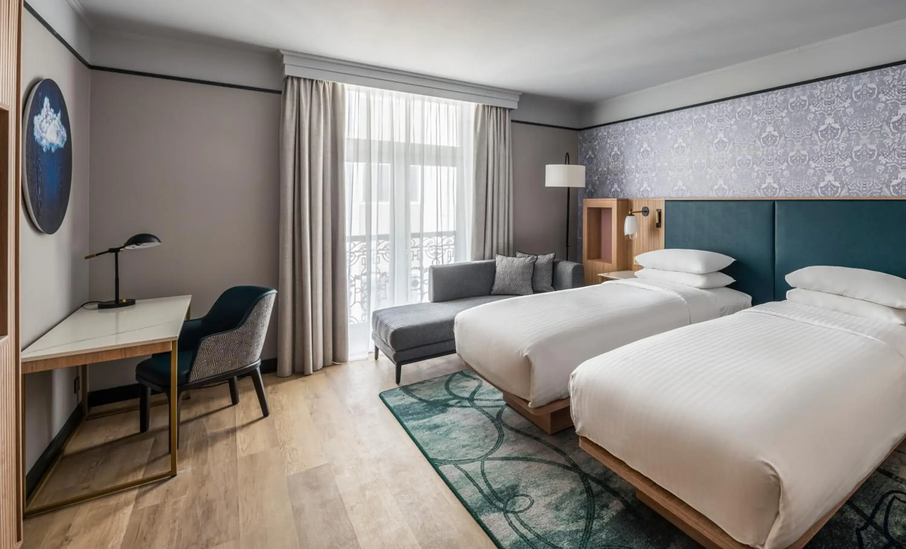 Deluxe Twin Room in Brussels Marriott Hotel Grand Place Deluxe Twin Room in Brussels Marriott Hotel Grand Place