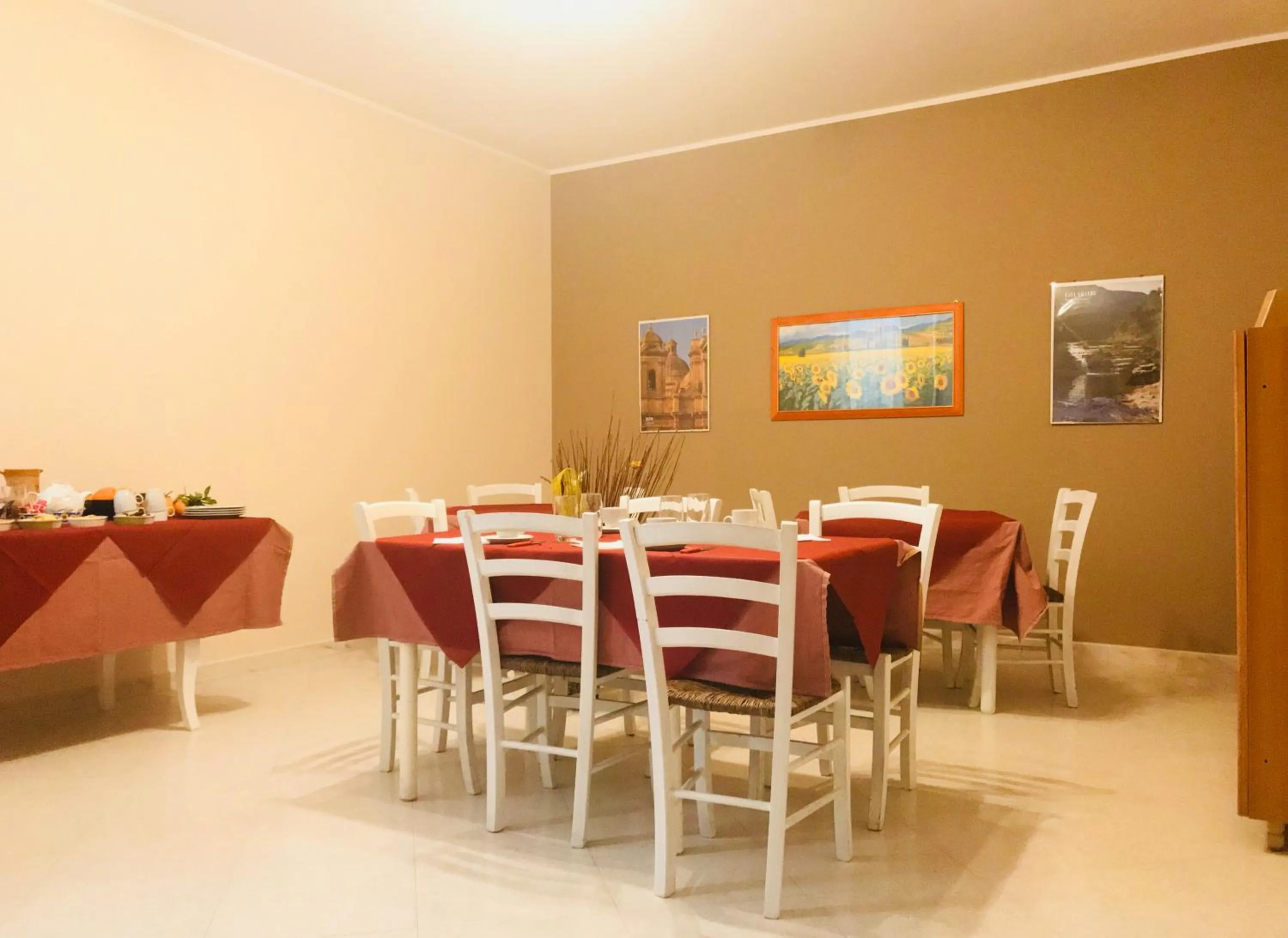 Continental breakfast in B&B Sikelia Mare