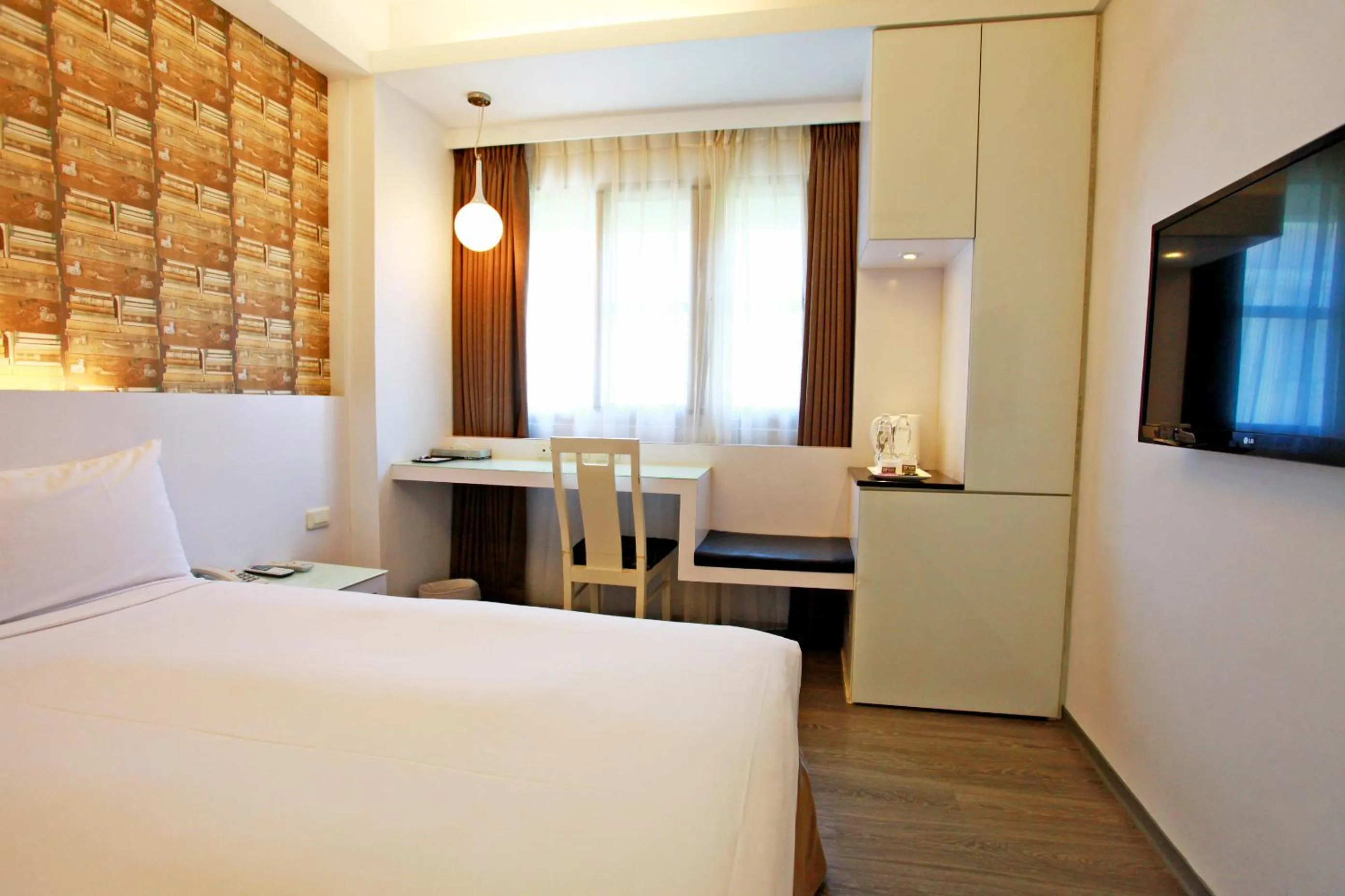 TV and multimedia, Bed in Taitung Yes Hotel