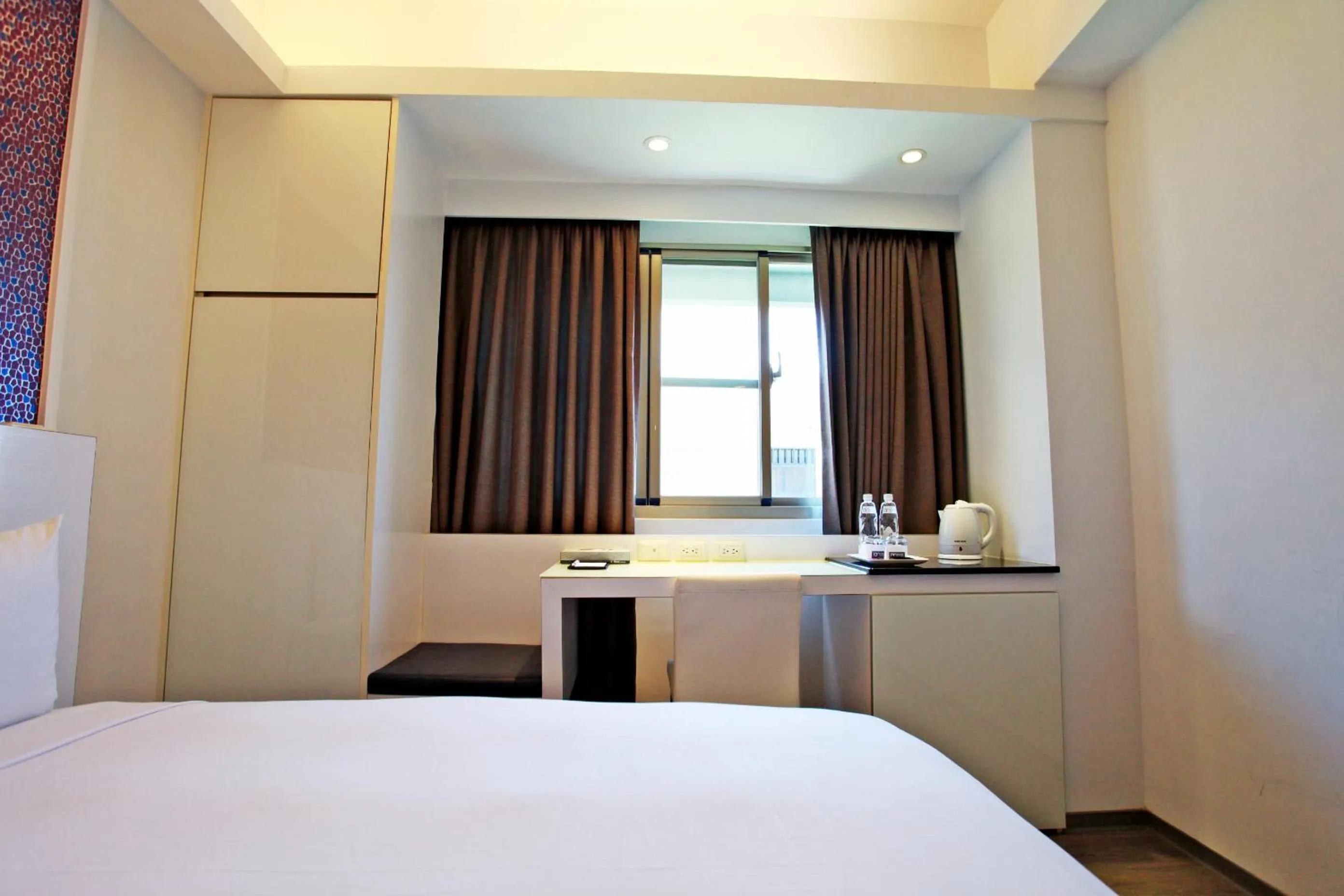 Coffee/tea facilities, Bed in Taitung Yes Hotel