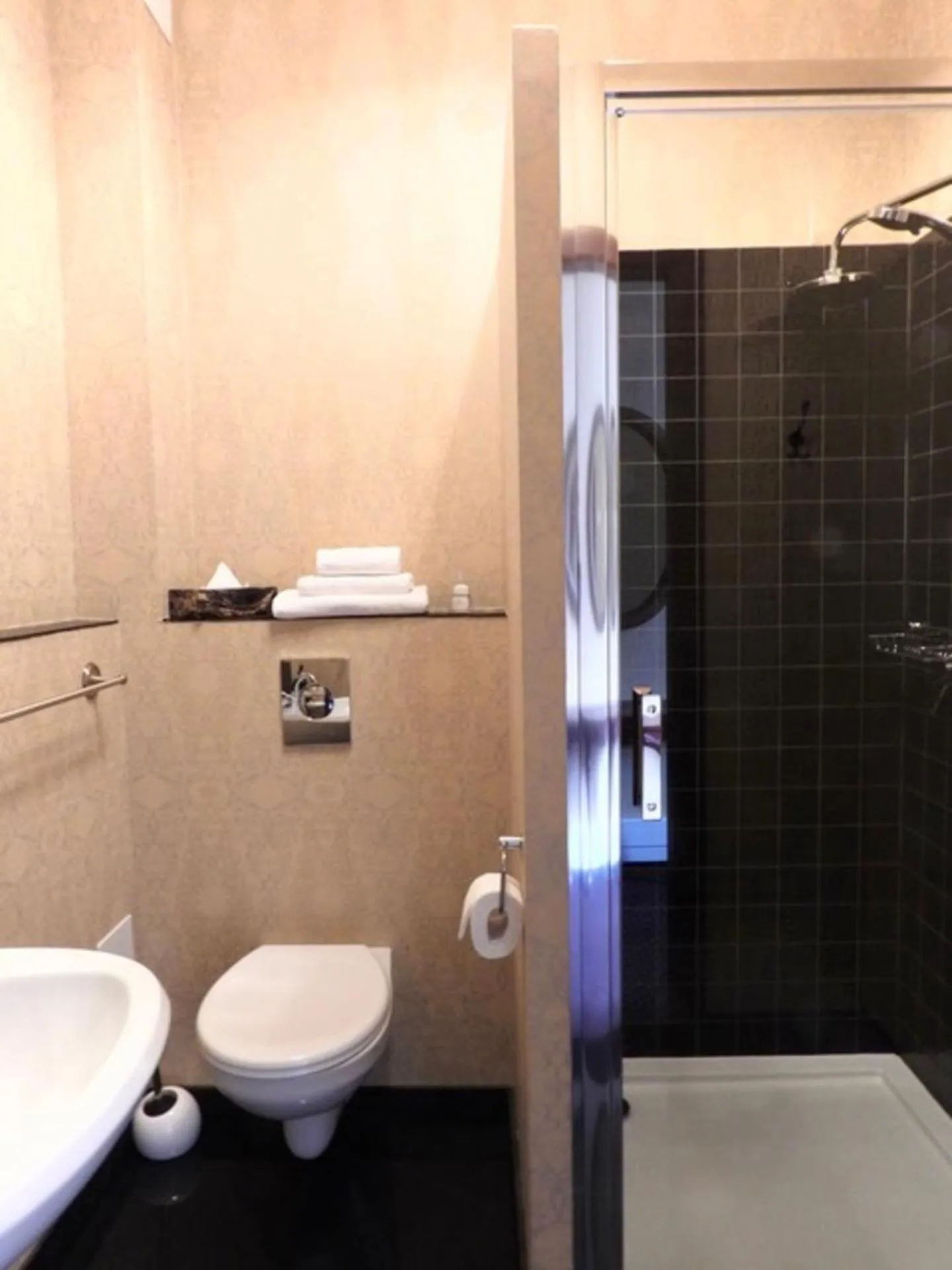 Bathroom in Matejki 8