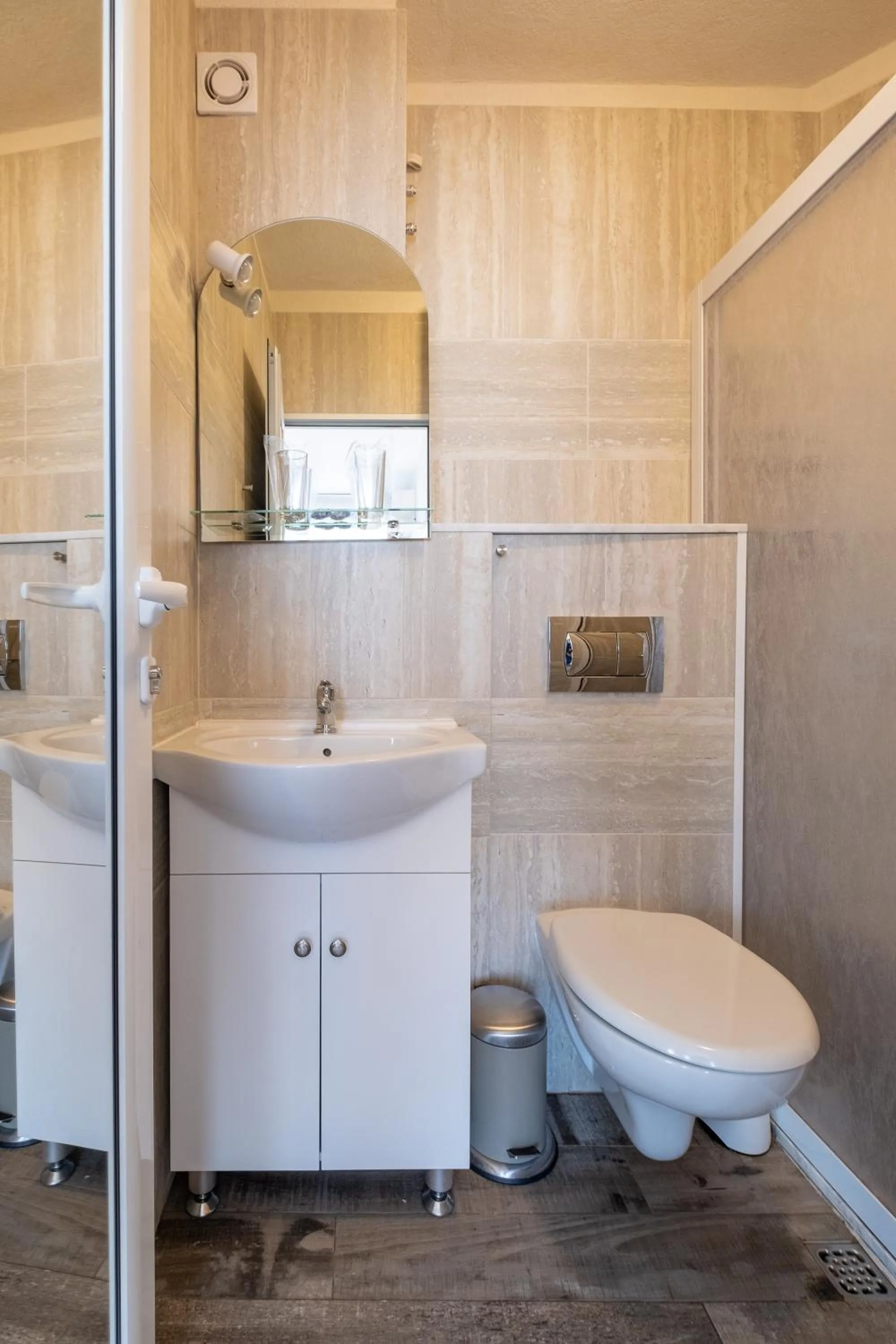 Bathroom in Blue Label Apart House