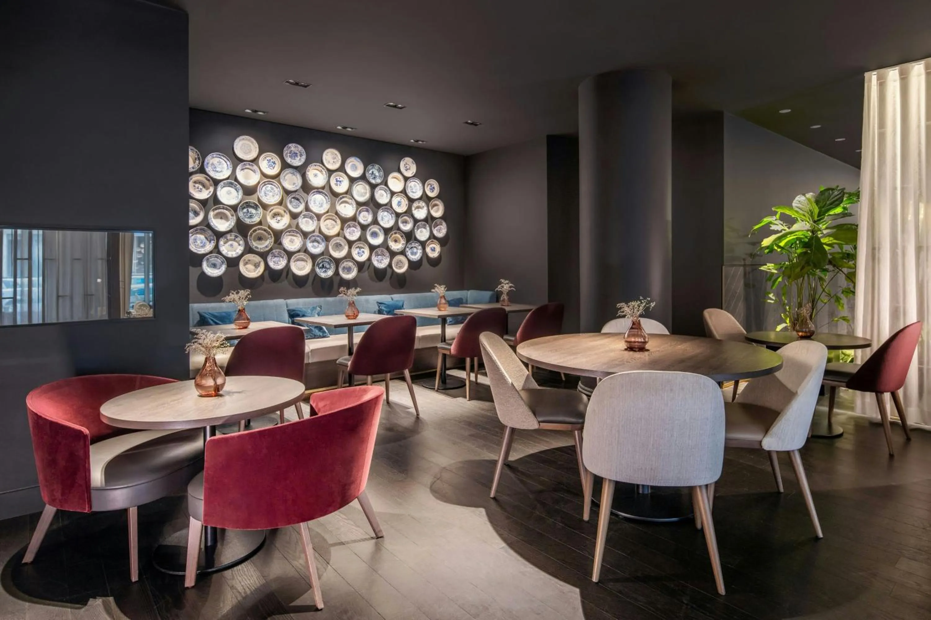 Meeting/conference room in Renaissance Brussels Hotel