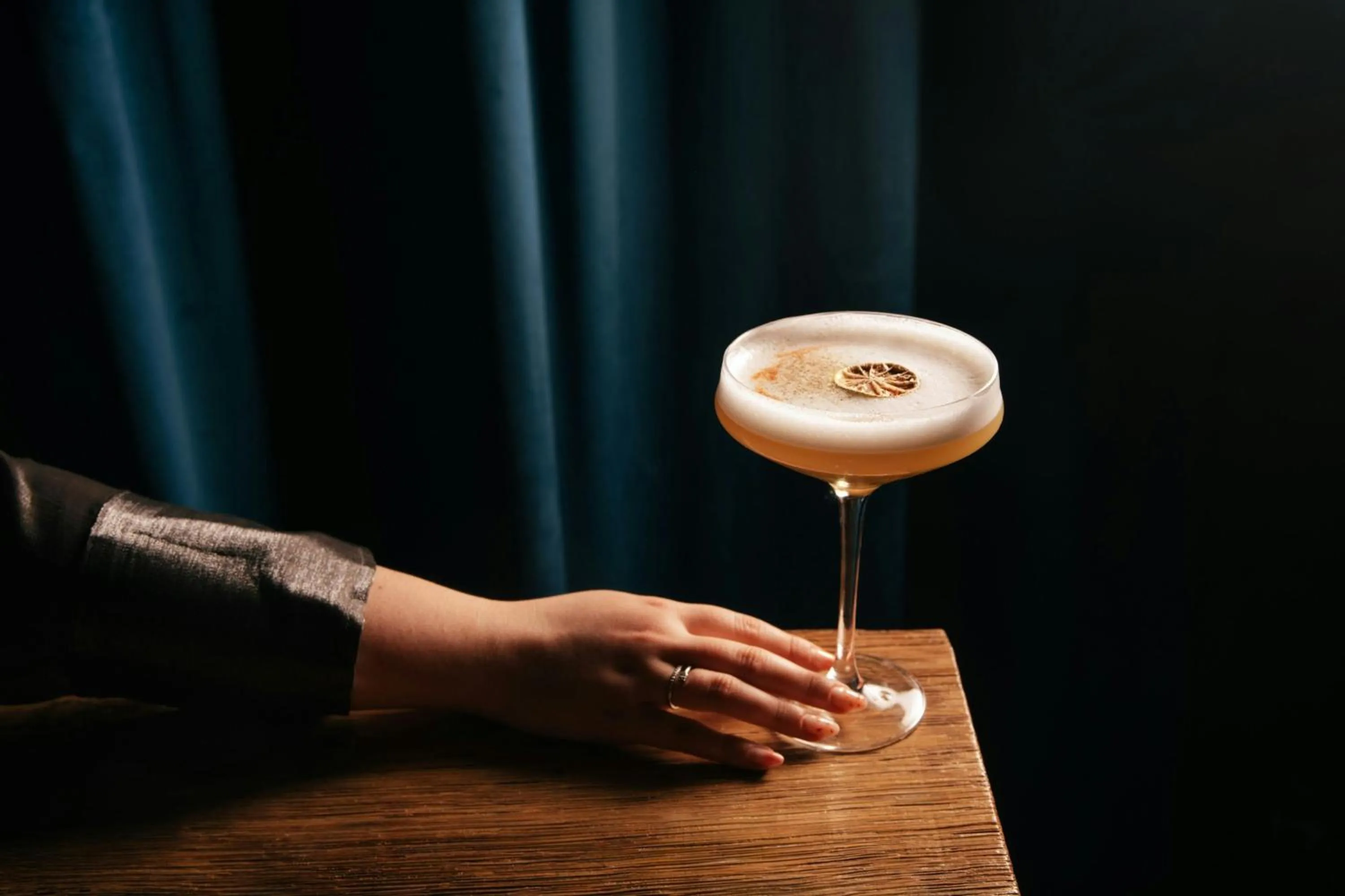 Lounge or bar in Renaissance Brussels Hotel