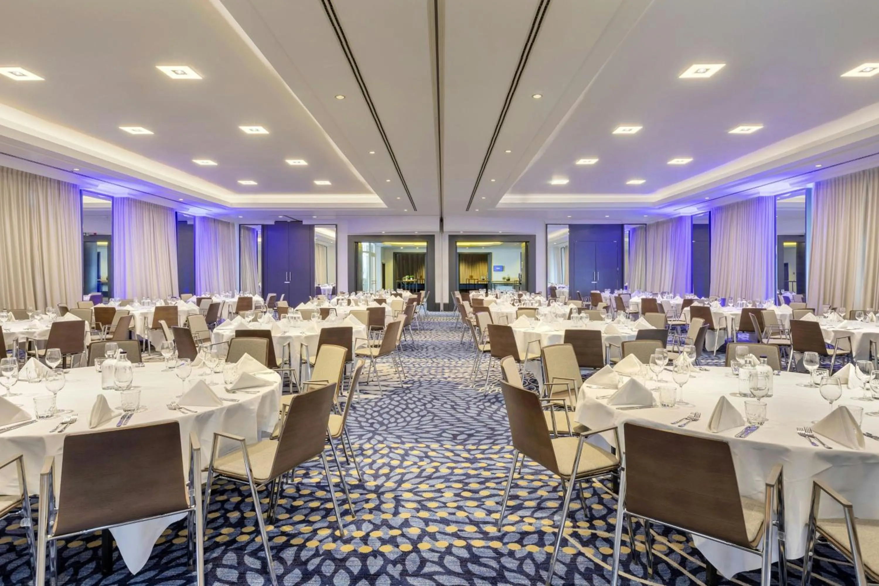 Meeting/conference room in Renaissance Brussels Hotel