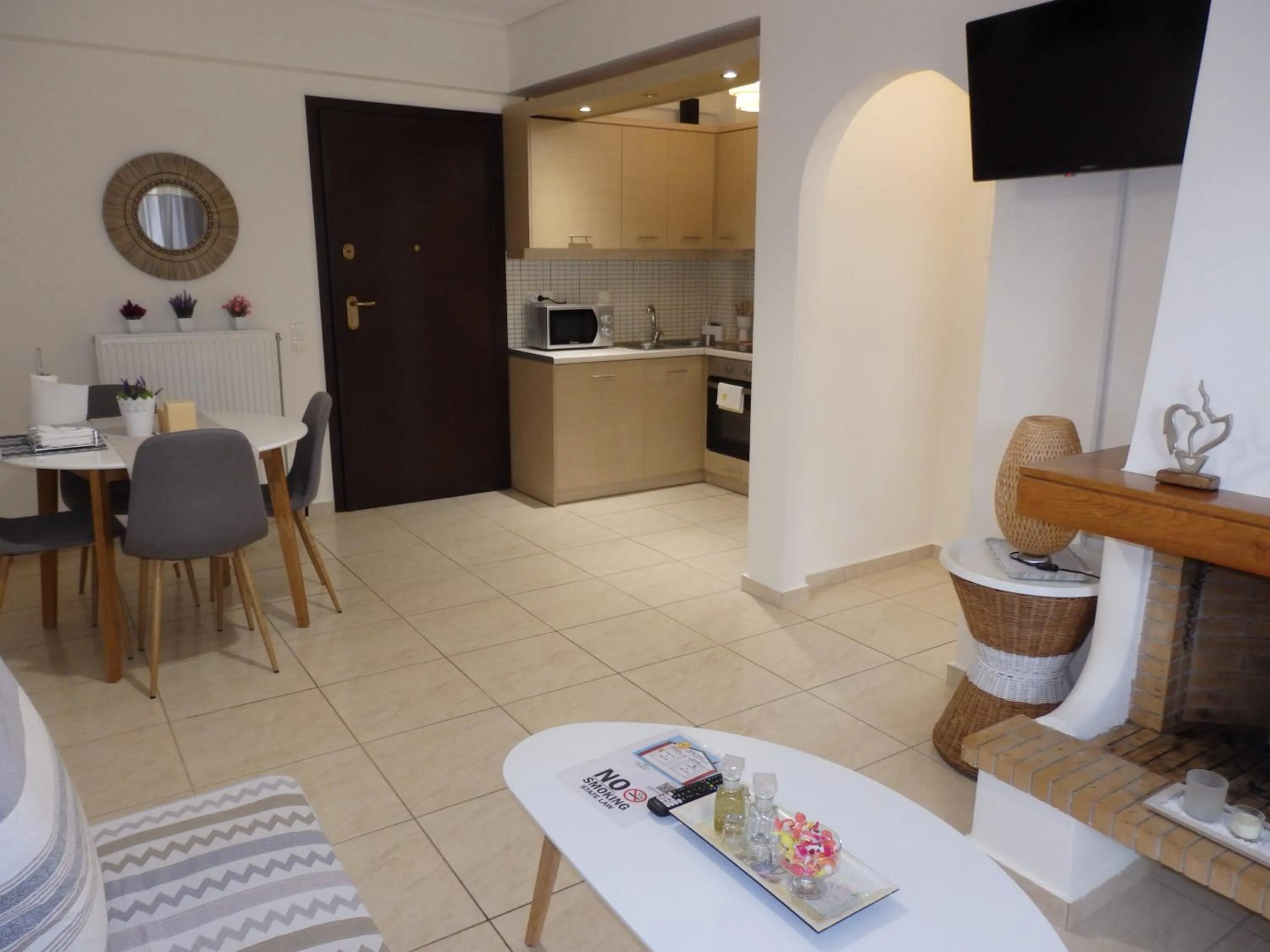 Living room in A&J Apartments or Rooms athens airport