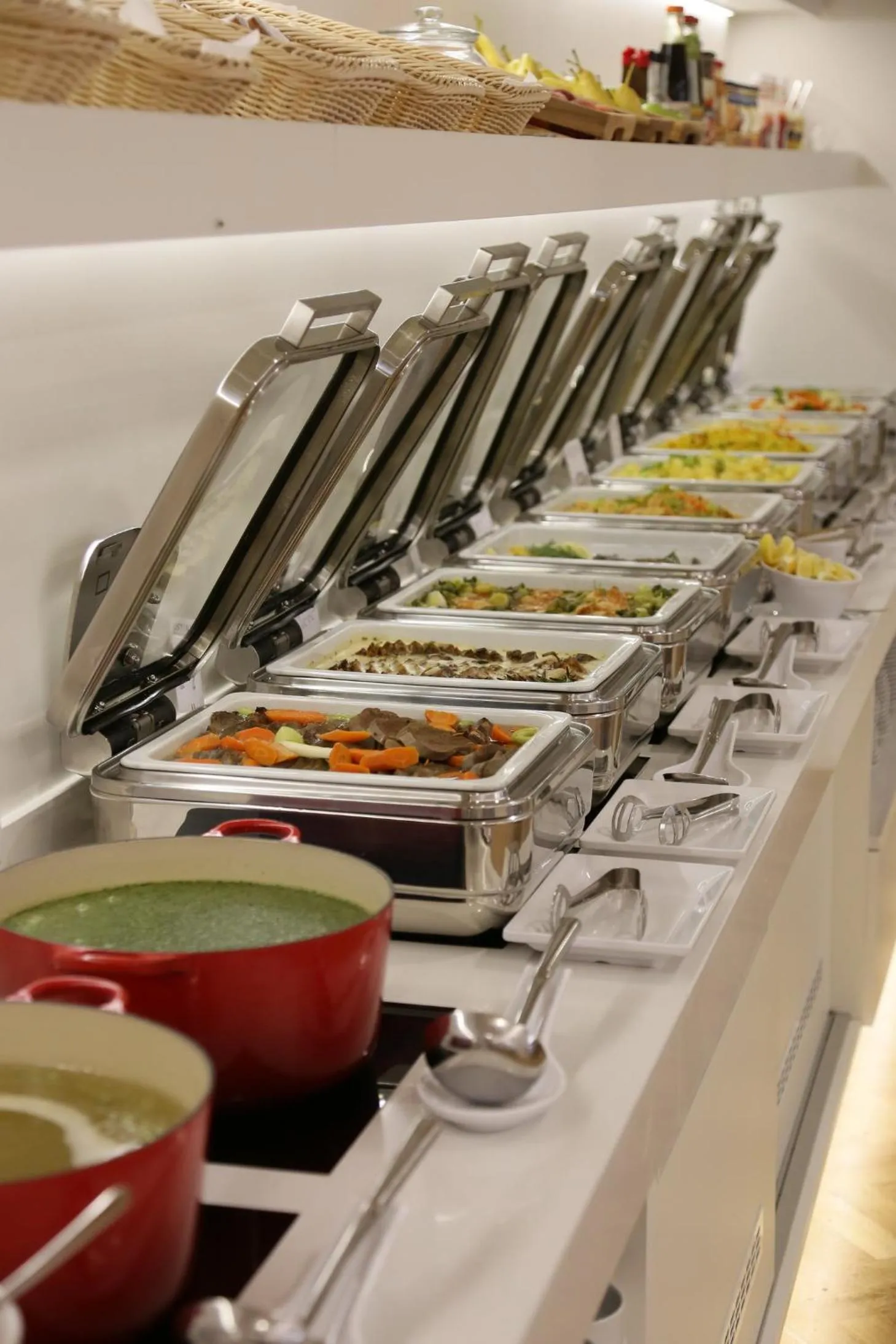 Food and drinks in ASTORIA Hotel & Medical Spa