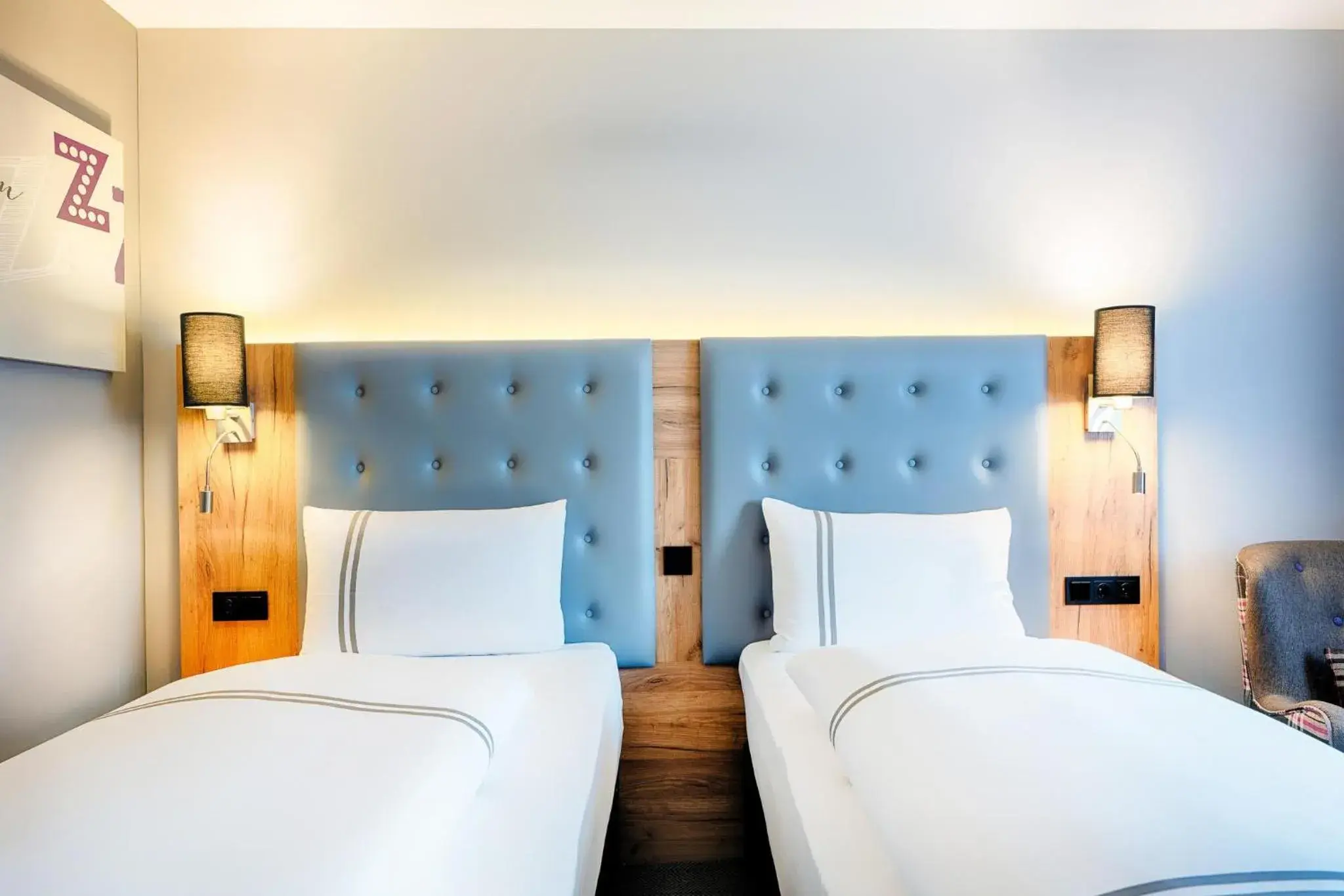 Twin Room - Disability Access in Premier Inn Lindau Twin Room - Disability Access in Premier Inn Lindau