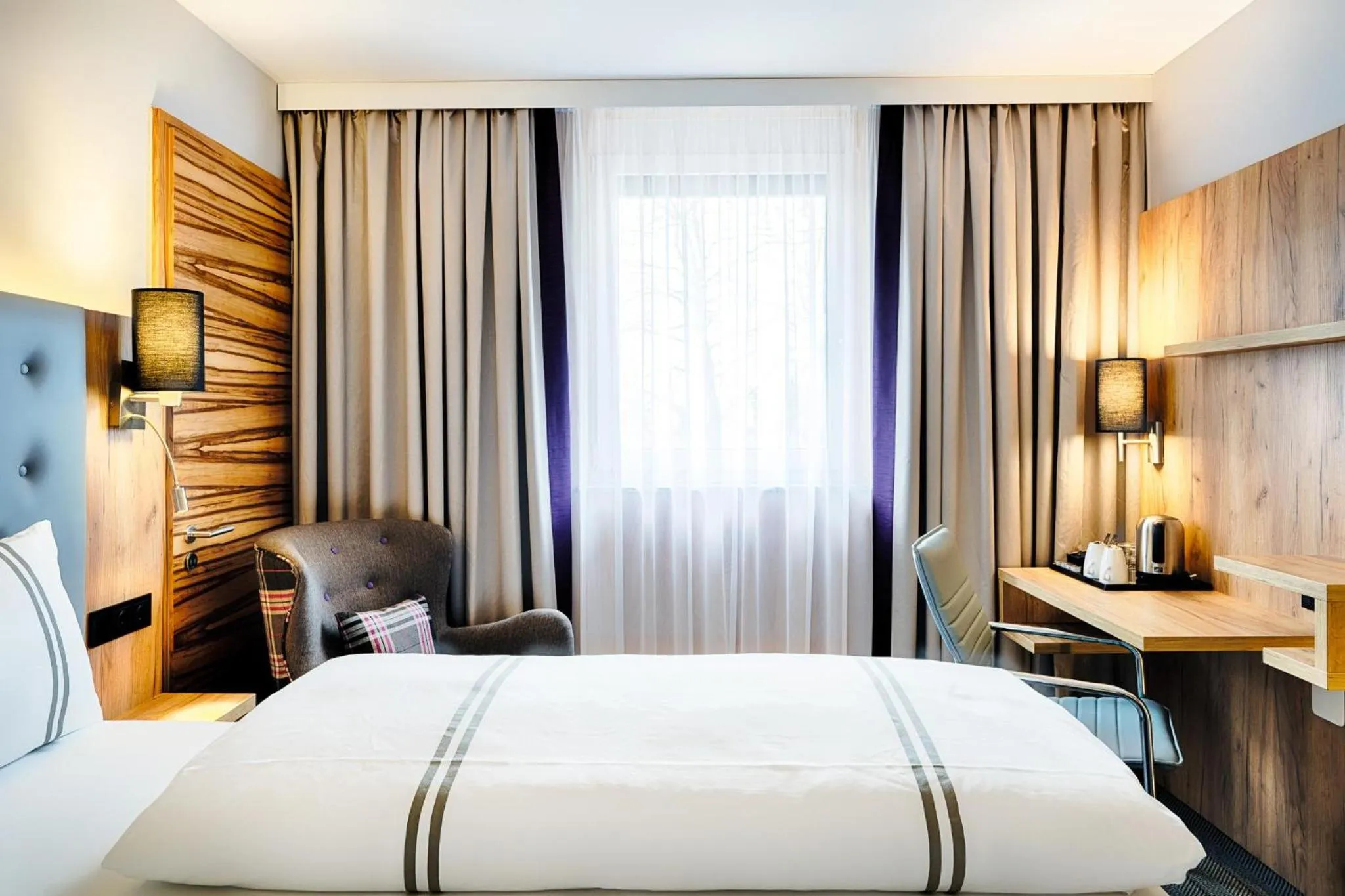 Bedroom, Bed in Premier Inn Lindau