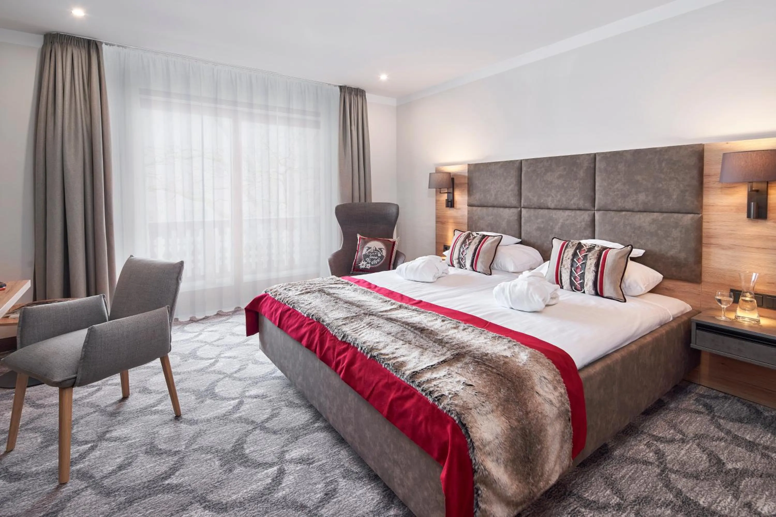 Photo of the whole room, Bed in Hotel Alpenhof