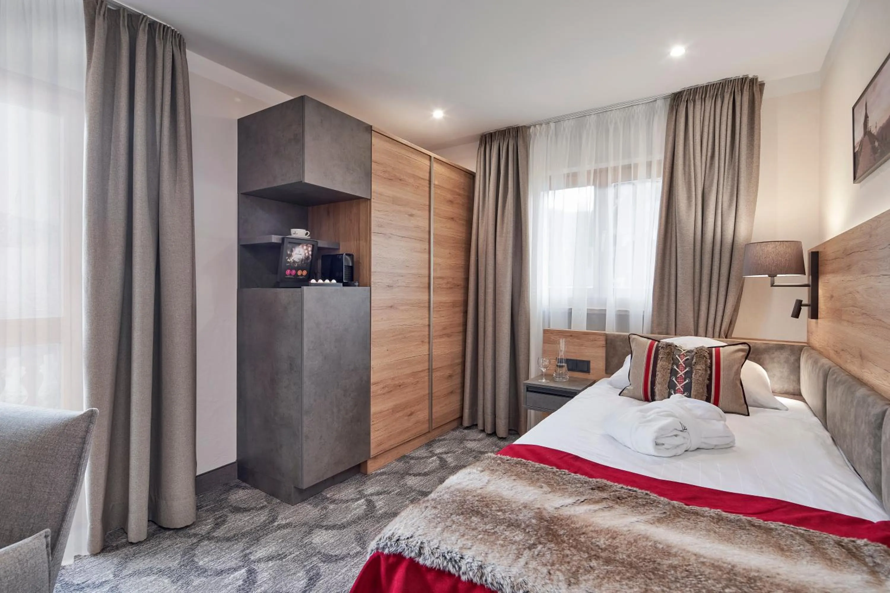 Photo of the whole room, Bed in Hotel Alpenhof