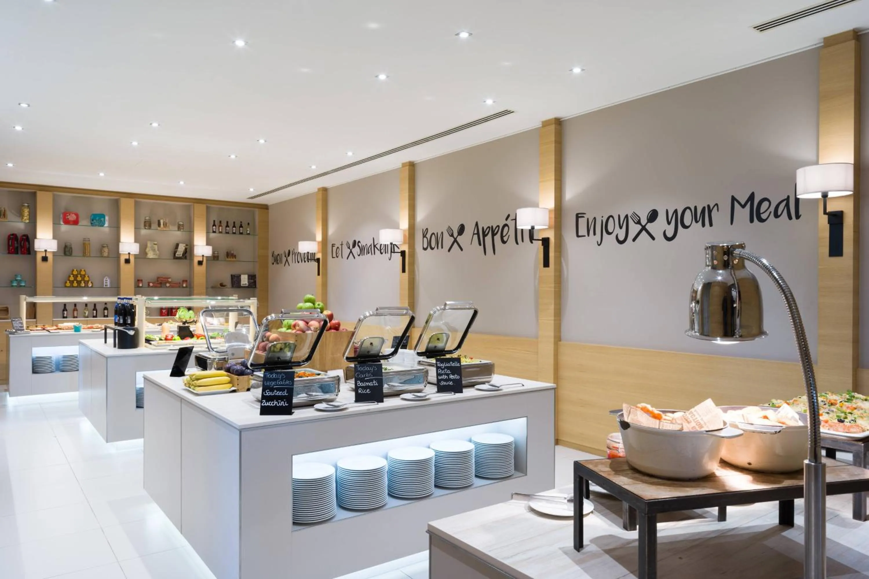 Breakfast in Courtyard By Marriott Brussels