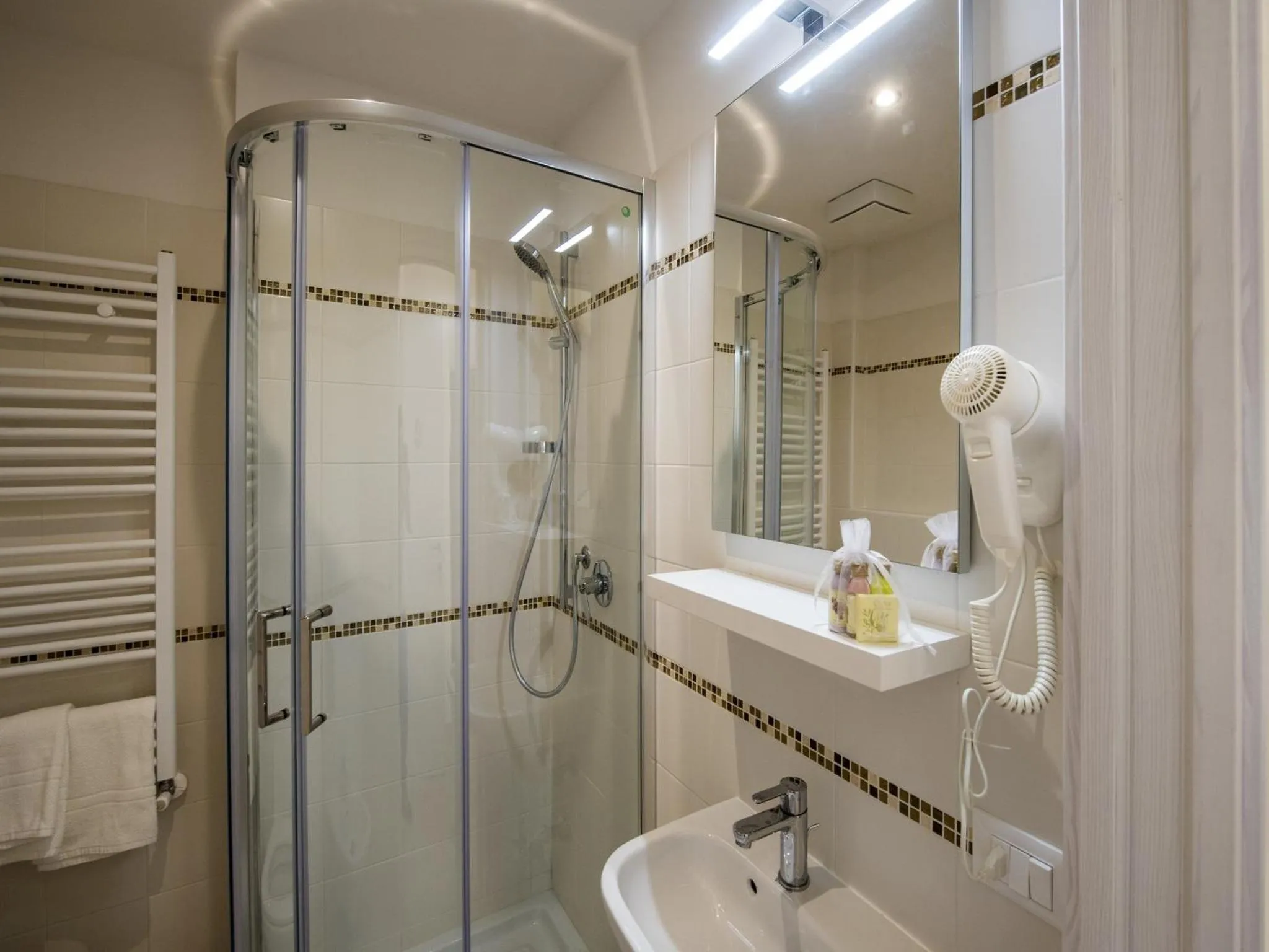 Shower in Affittacamere Le Quattro Stagioni