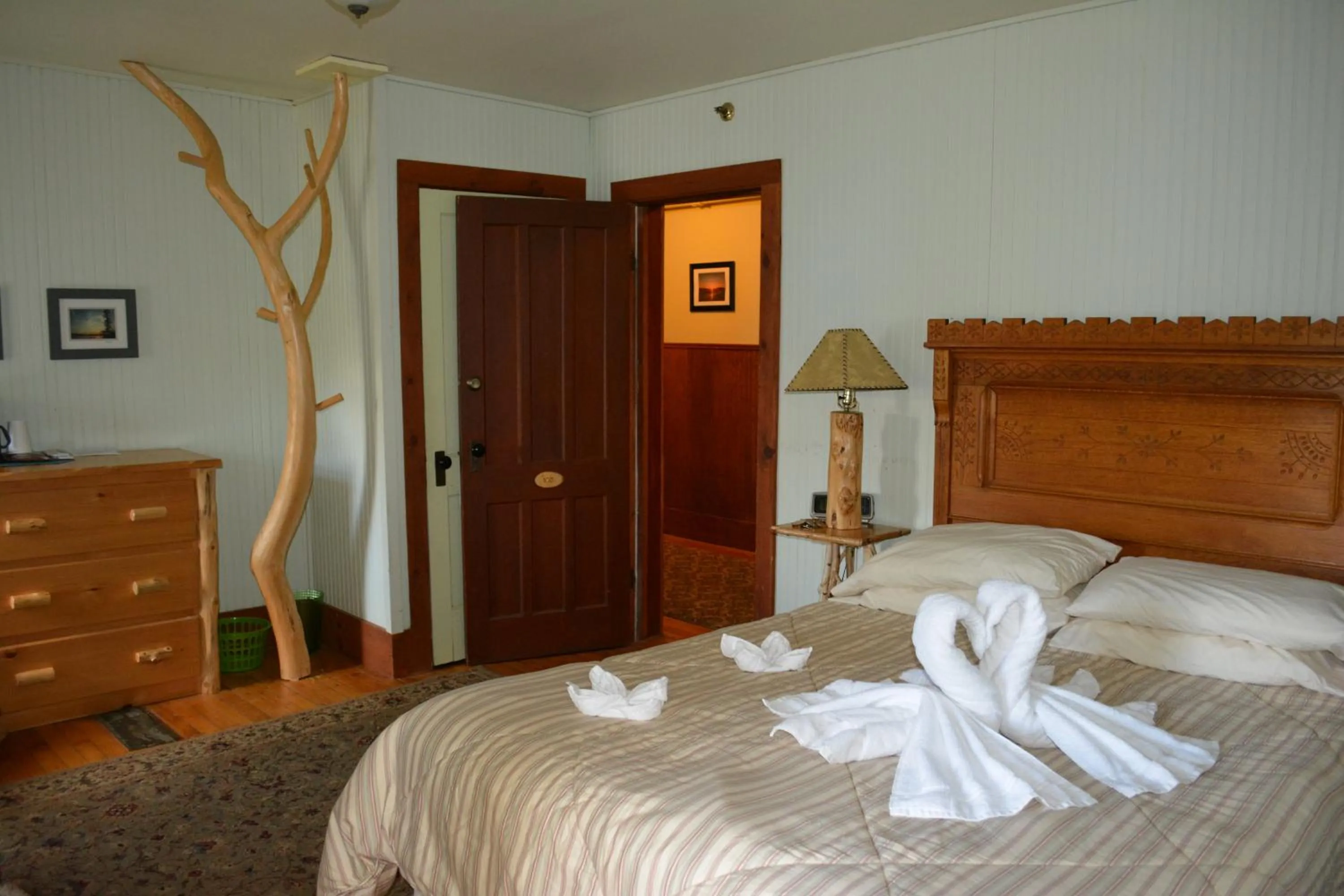 Photo of the whole room in The Woods Inn