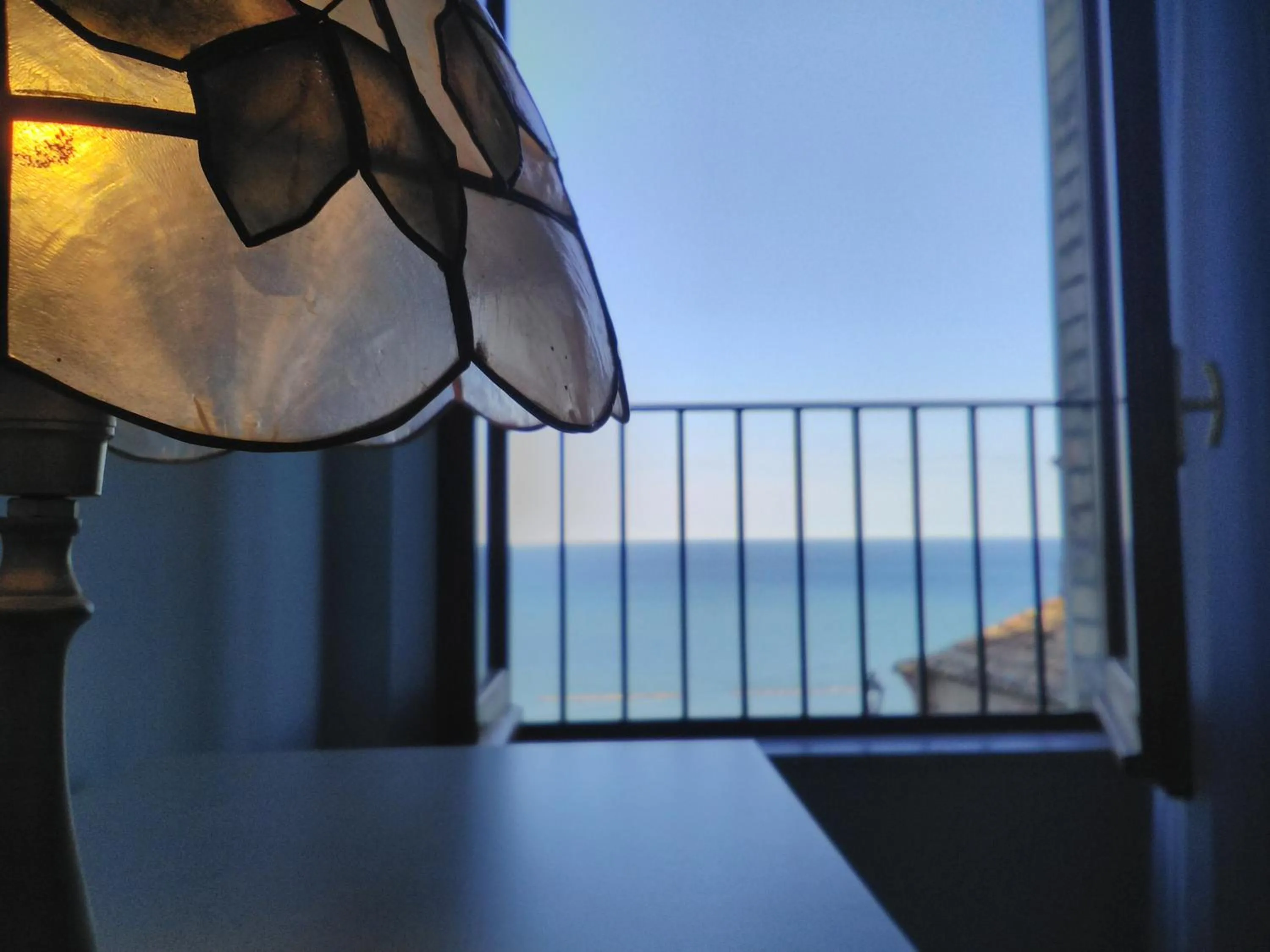 King Room with Sea View in La Casa Di Torre Di Palme