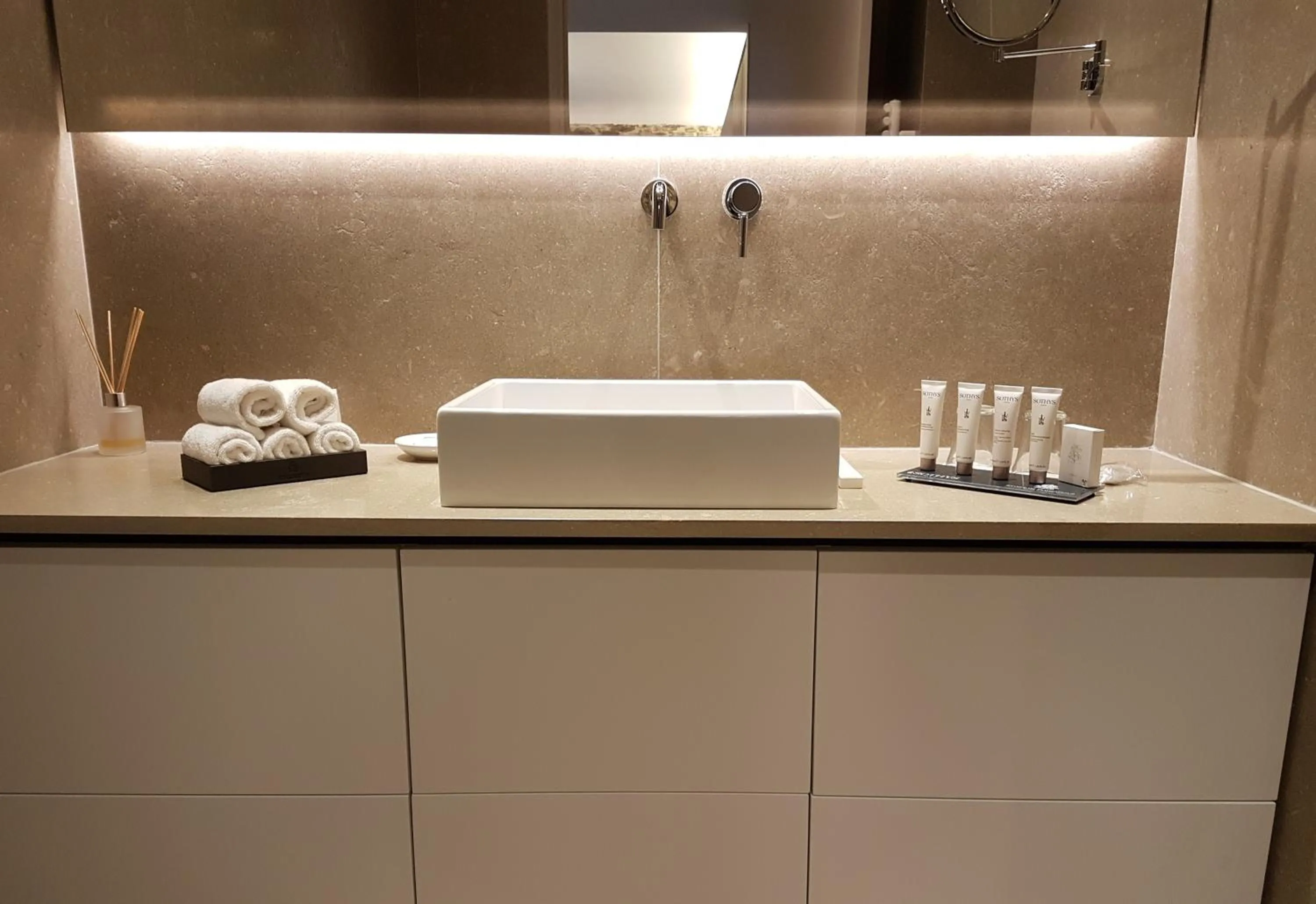 Executive Suite in Etoile de Pompadour