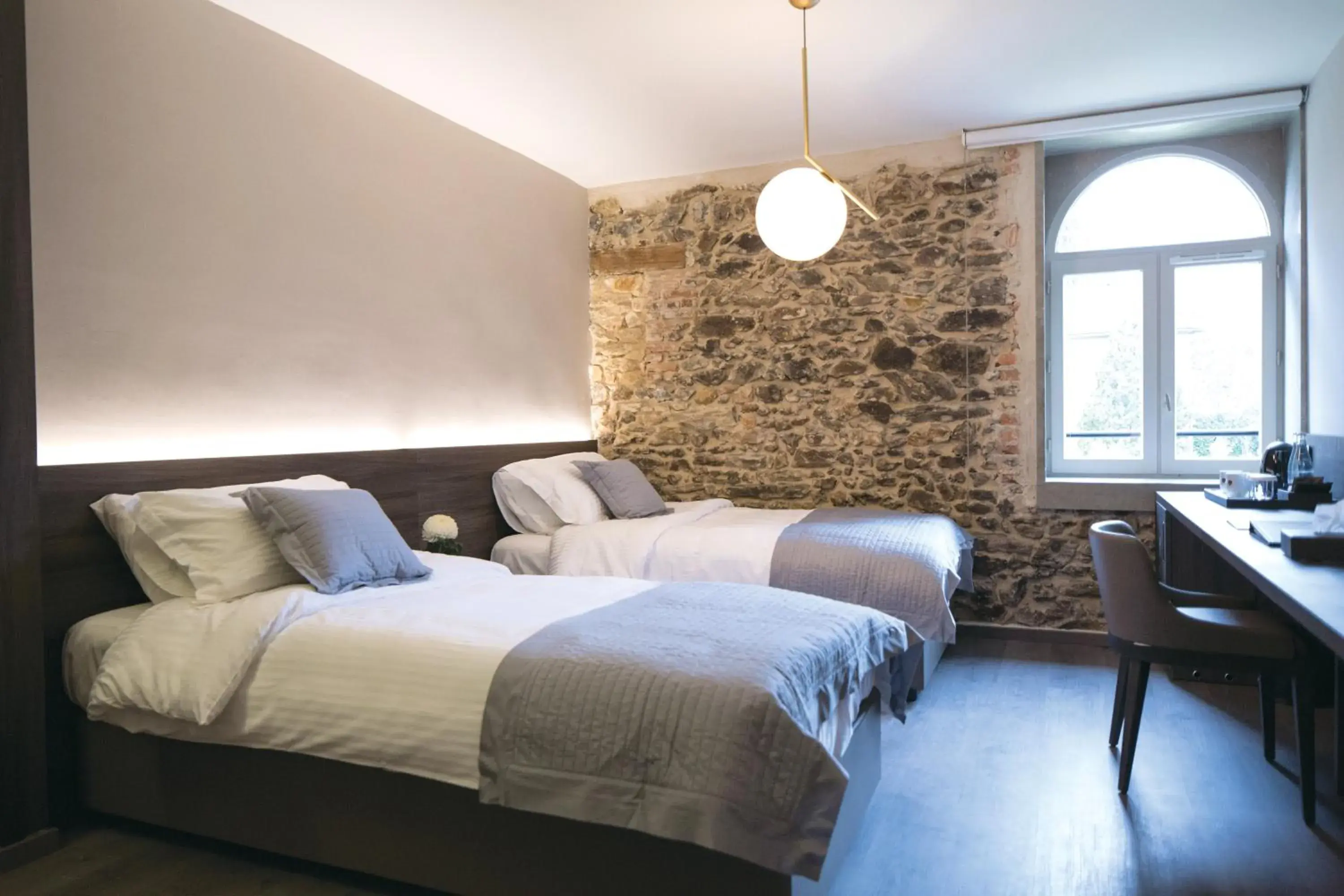 Deluxe Double or Twin Room in Etoile de Pompadour Deluxe Double or Twin Room in Etoile de Pompadour
