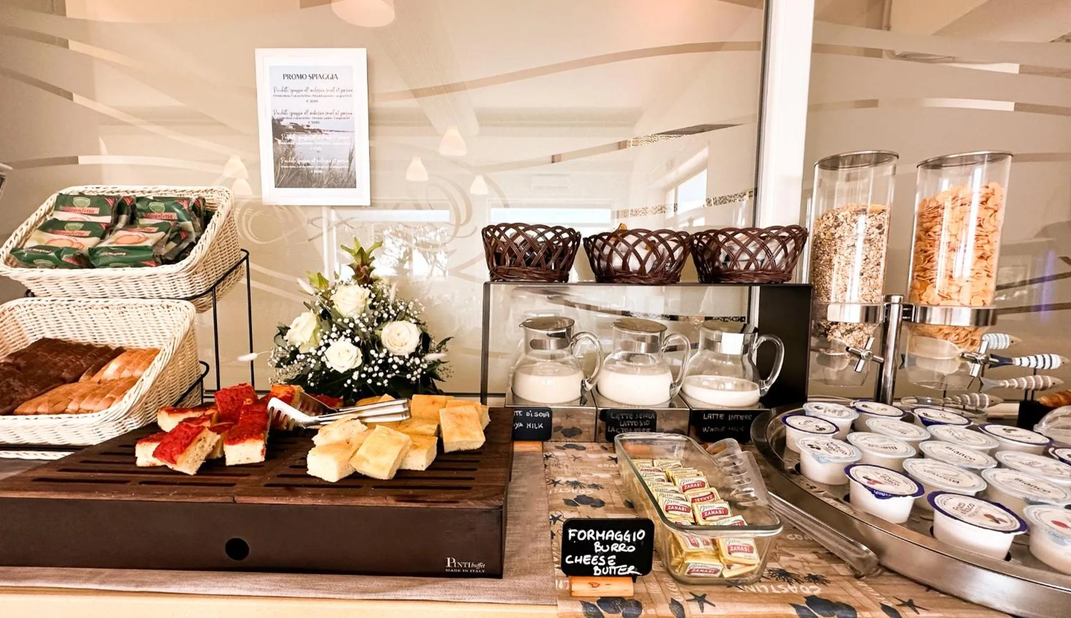 Buffet breakfast in Villa MG Hotel