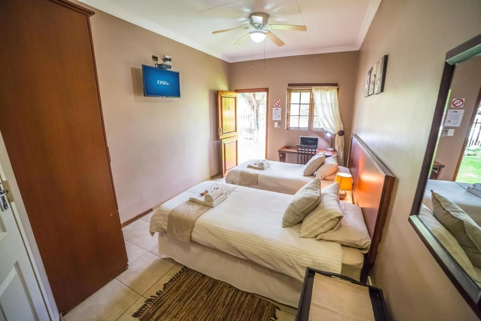 Bed in Beryl1 Guest House